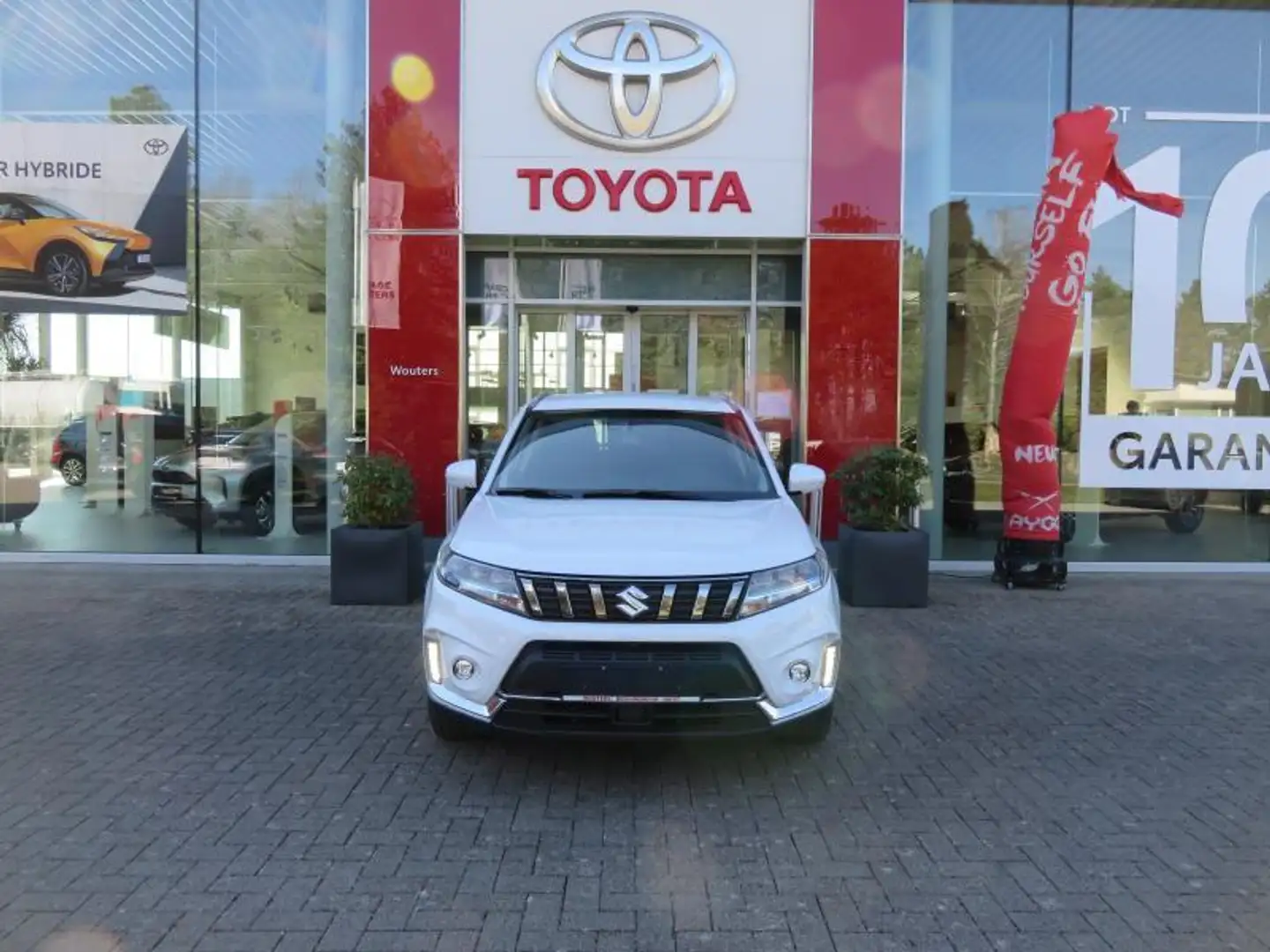 Suzuki Vitara 1.5 HYBR. GLX Wit - 2