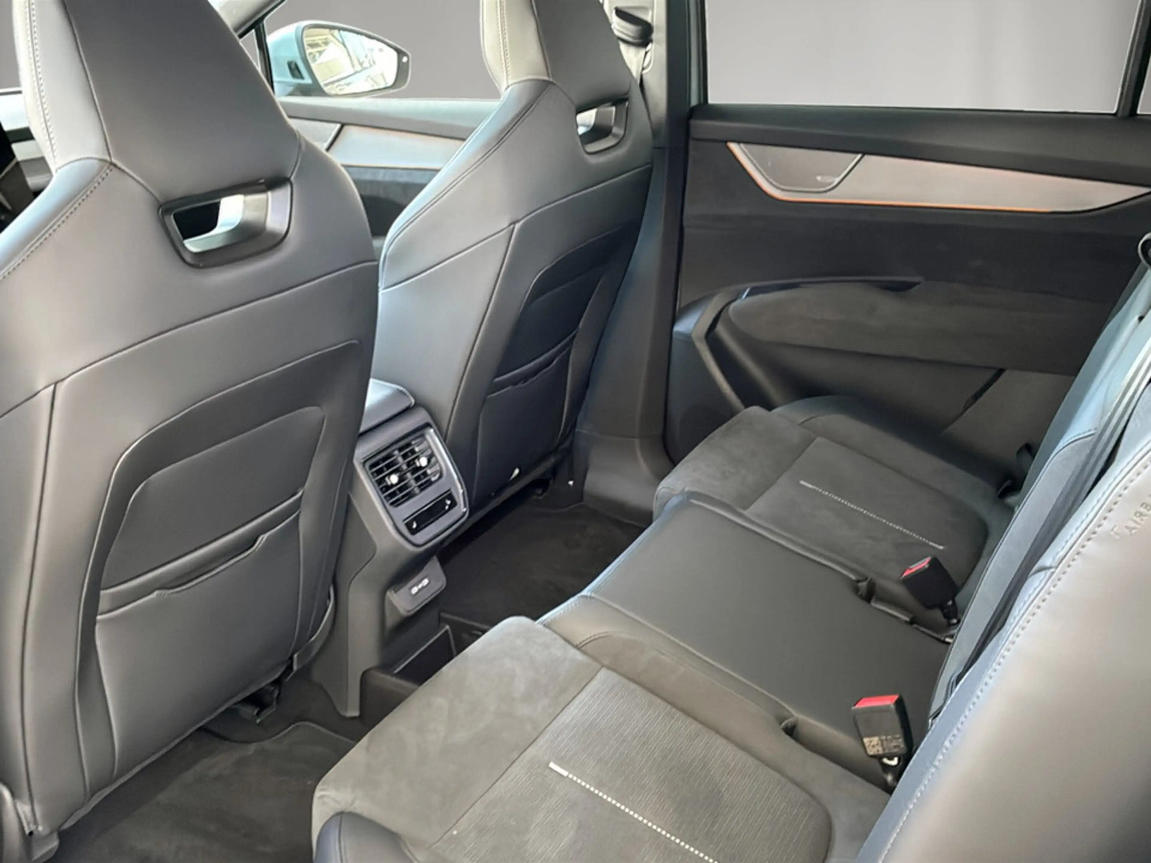 Skoda Peaq Sportline 90x — photo 11