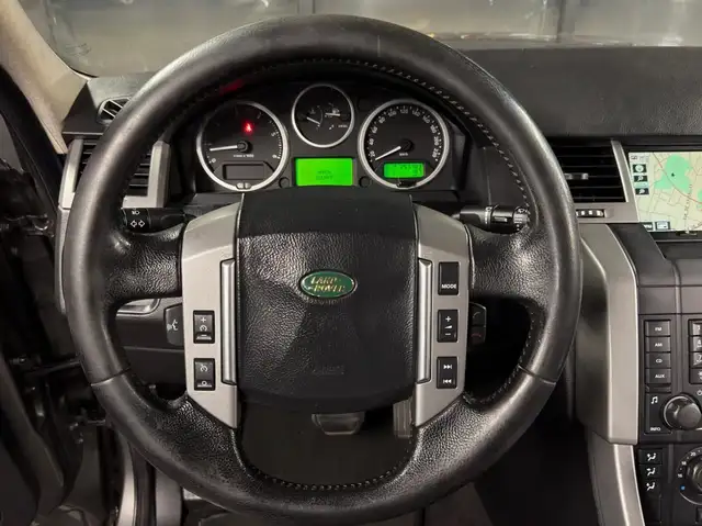 Land Rover Range Rover Sport view 18
