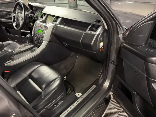 Land Rover Range Rover Sport view 15