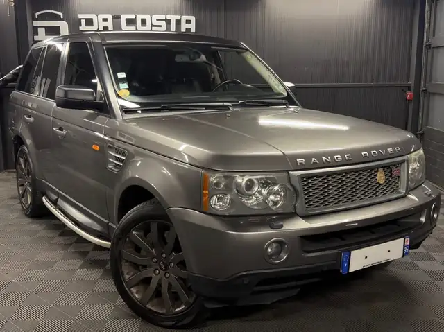 Land Rover Range Rover Sport view 2