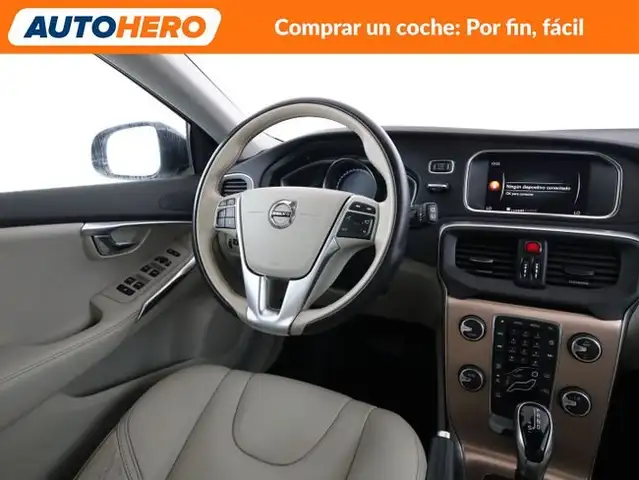 Volvo V40 view 14