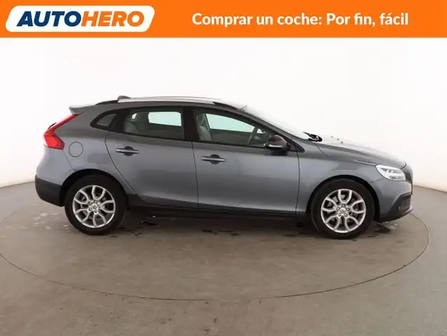 Volvo V40 view 7