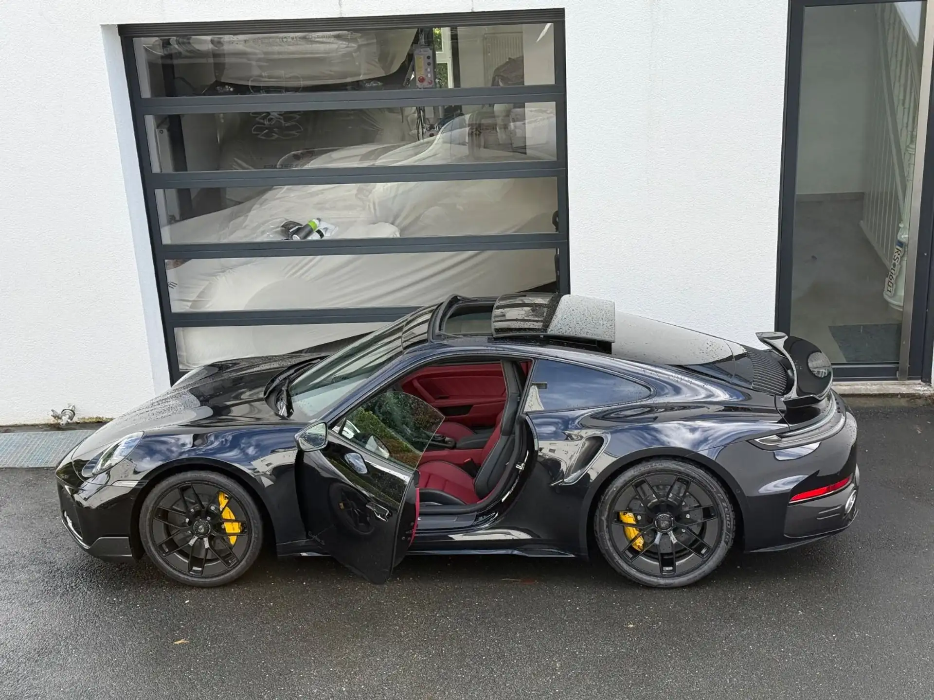 포르쉐 911 Turbo S Coupe 2026 검정 사진 4