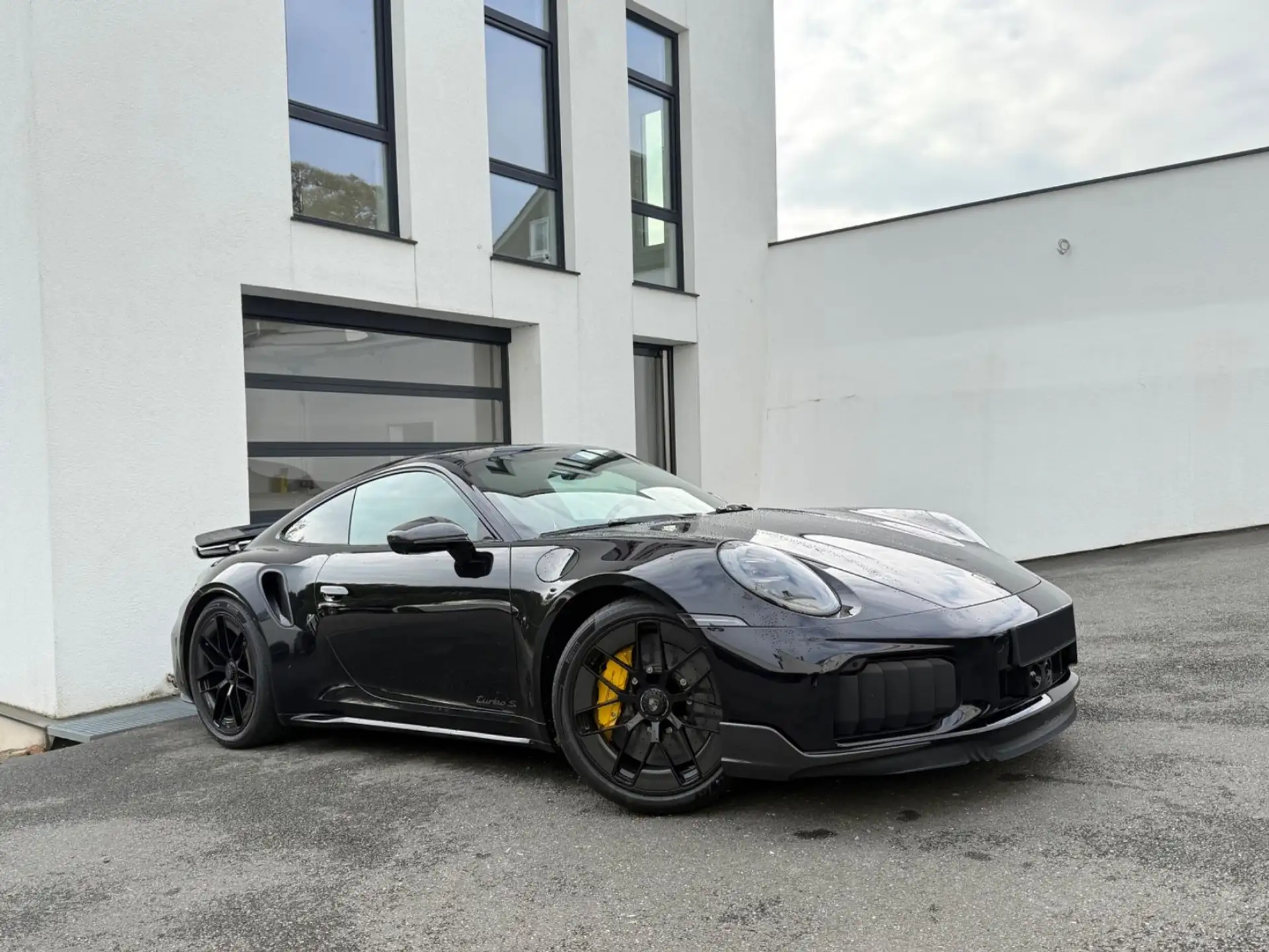 포르쉐 911 Turbo S Coupe 2026 검정 사진 8