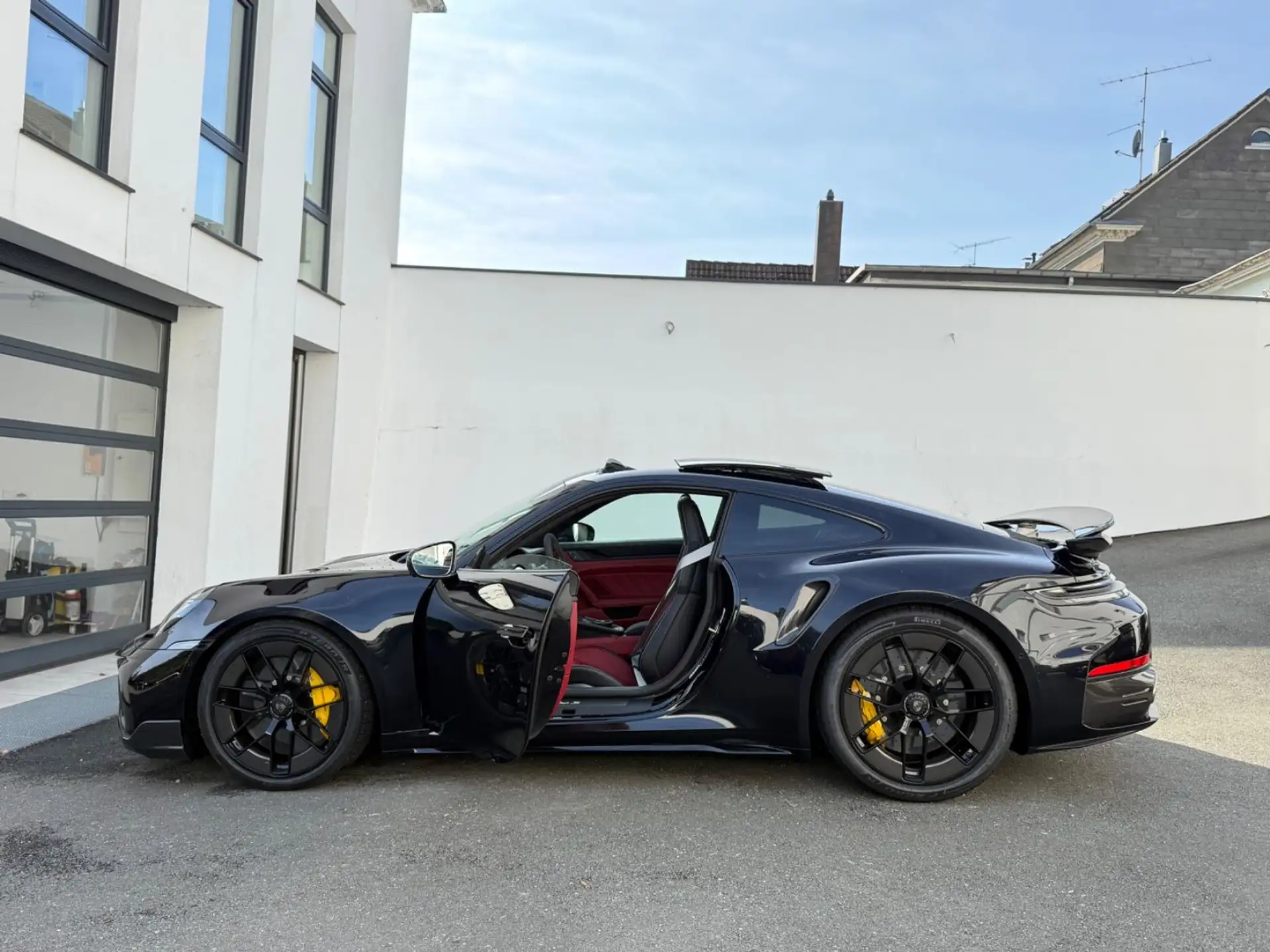 포르쉐 911 Turbo S Coupe 2026 검정 사진 1