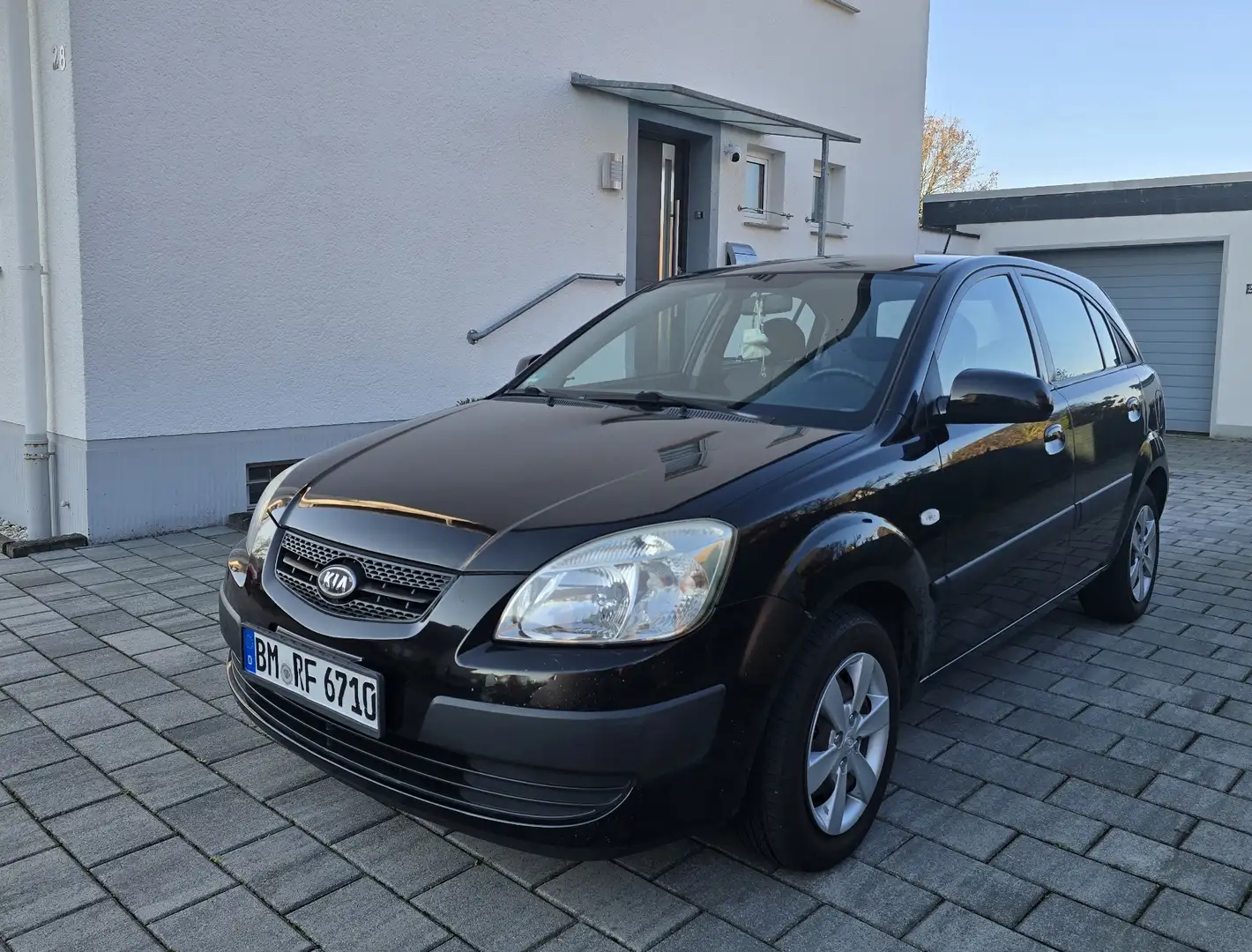 Kia Rio 1.4 EX Bj. 2009 Schwarz - 1
