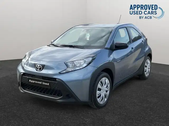 Toyota Aygo X play