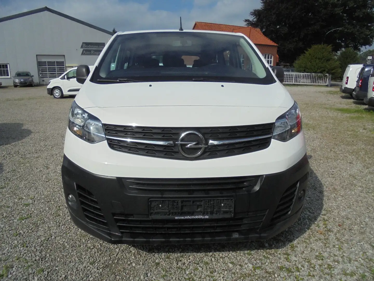 Opel Vivaro 1.5 D Kombi L Lang L3 9-Sitzer 1. Hand Weiß - 2