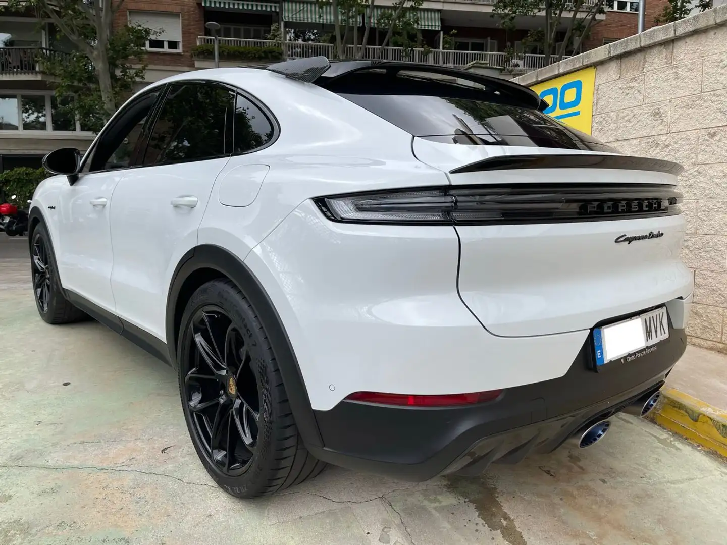 Porsche Cayenne COUPE TURBO GT   E-HYBRID 740 CV Blanco - 2