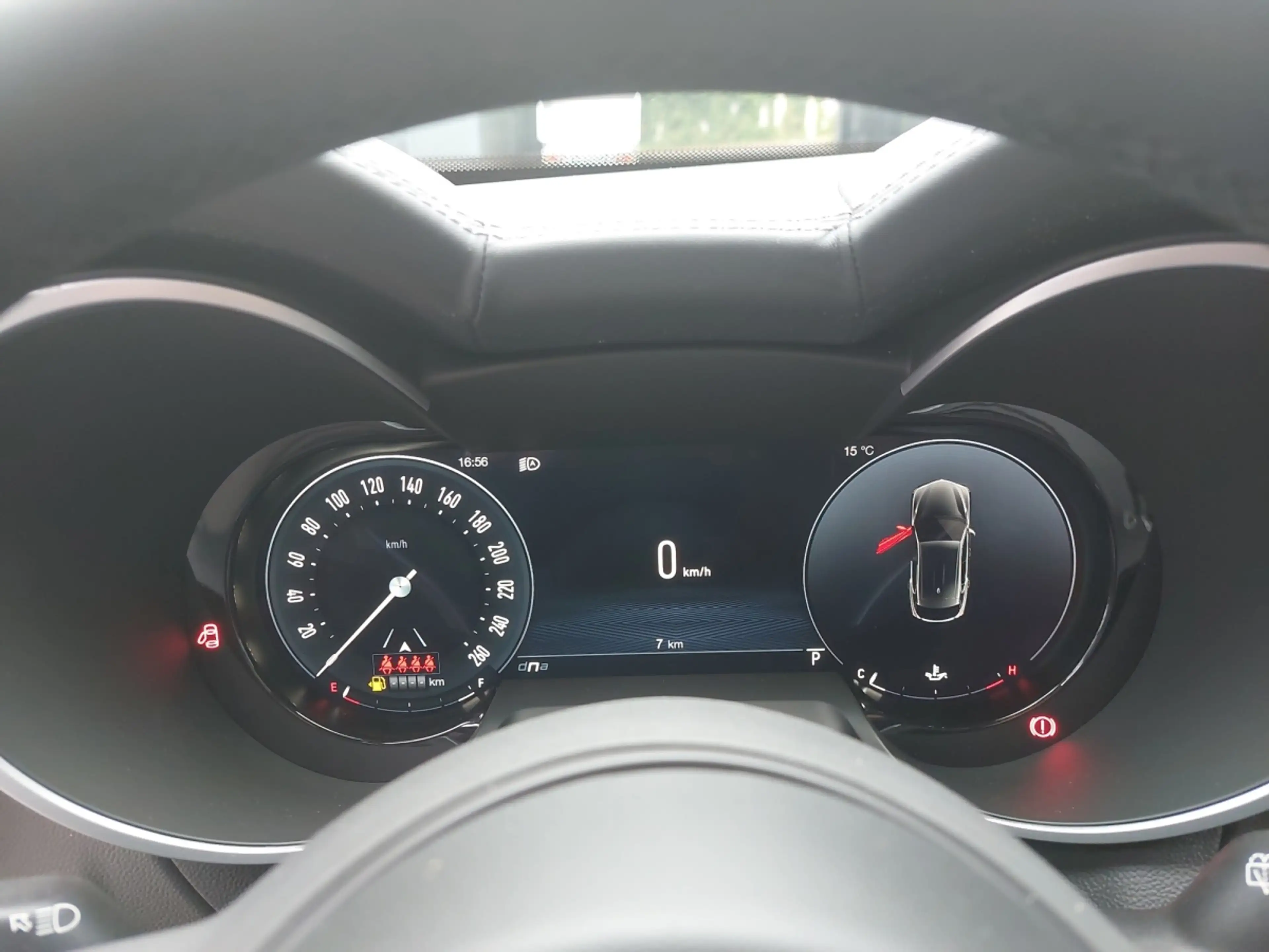 Alfa Romeo Stelvio Veloce Q4 210 PS — photo 15