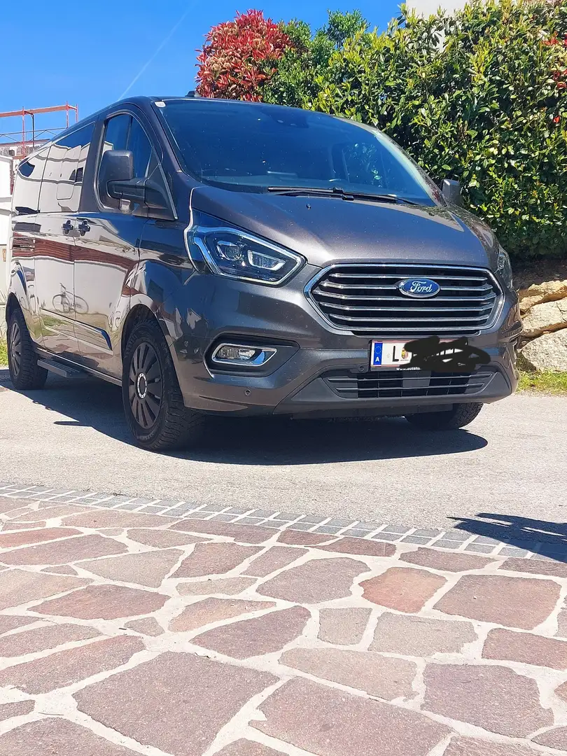 Ford Tourneo Custom *reserviert* 2,0 EcoBlue 320 L2 Titanium Autom. Grau - 2
