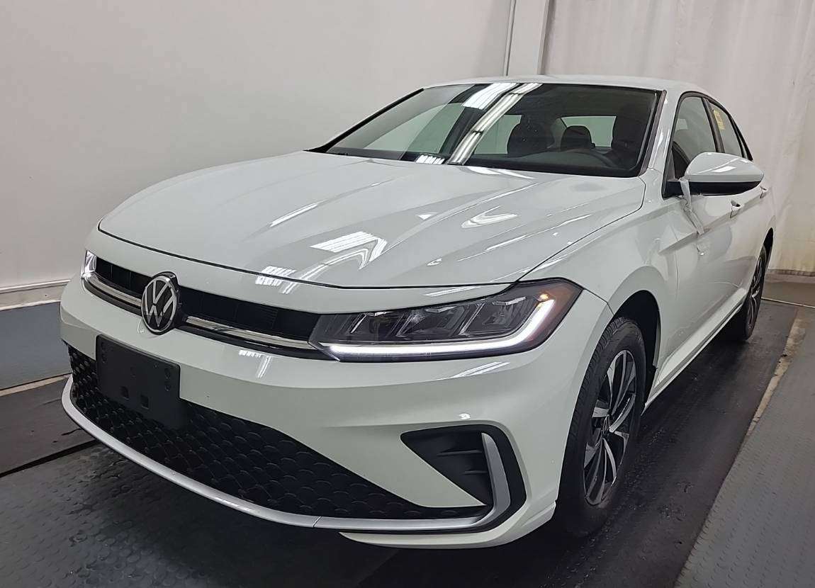 White 2025 Volkswagen Jetta Sedan 8-Speed Automatic
