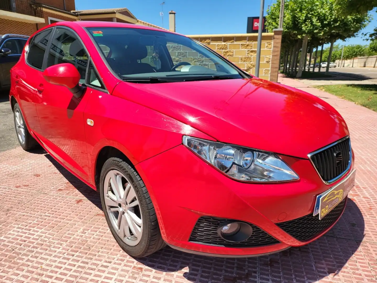 SEAT Ibiza 1.6TDI CR Style DPF Rojo - 2