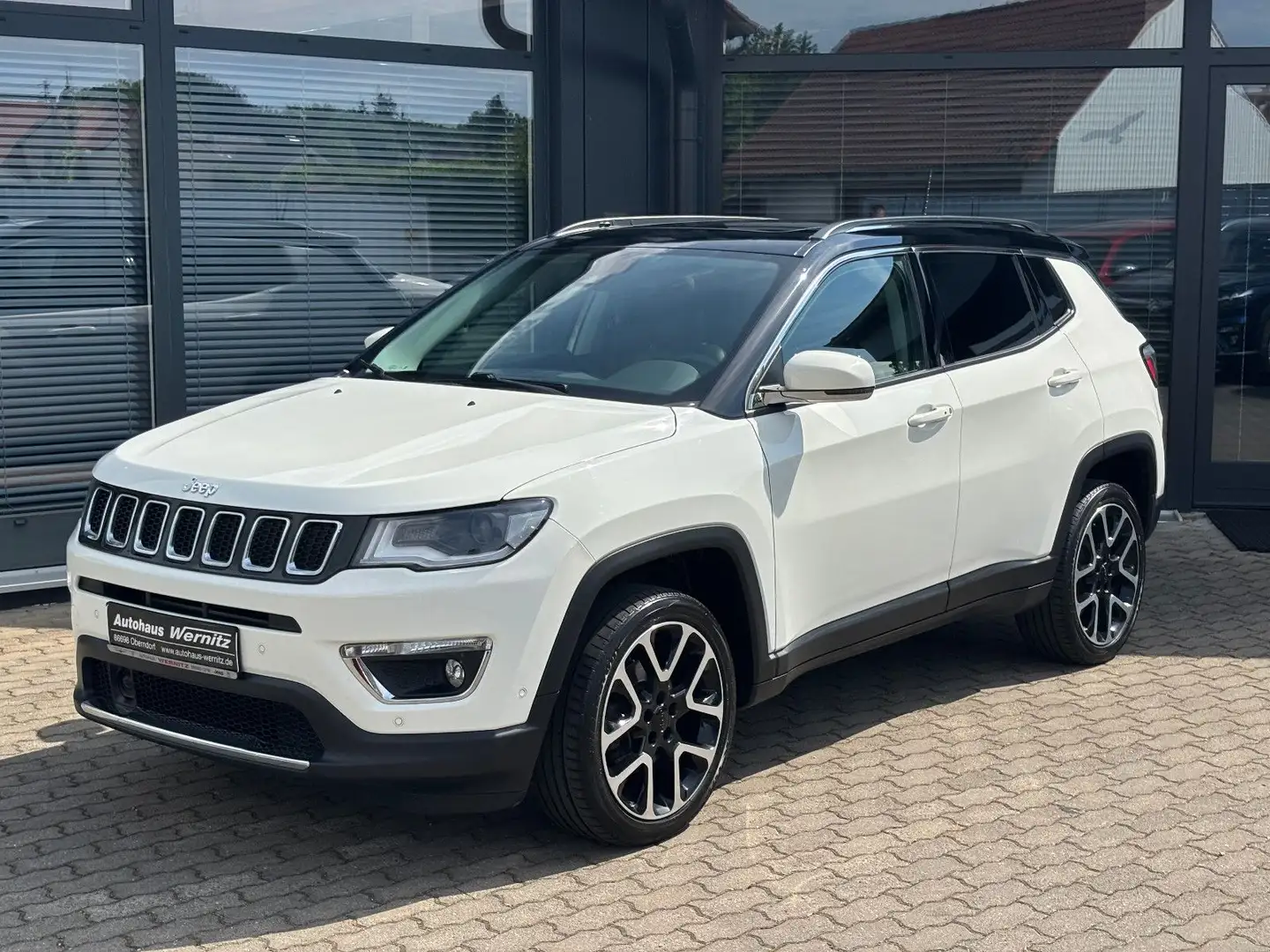 Jeep Compass 2.0 CRD Limited Sunrider Edition 4WD Білий - 1