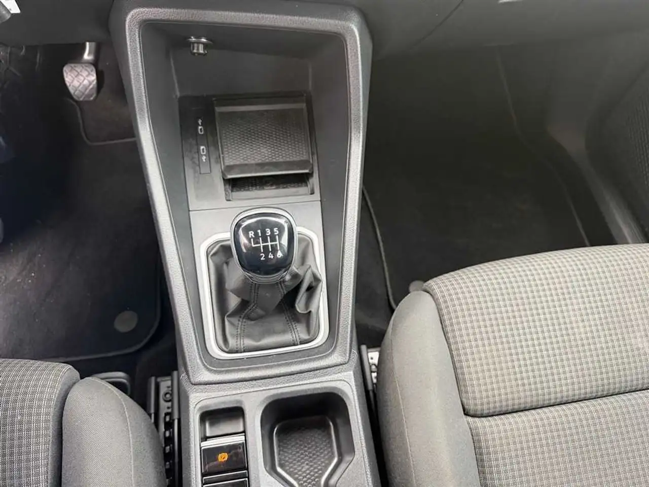 Volkswagen Caddy Maxi 2.0 TDI, миниатюра 13