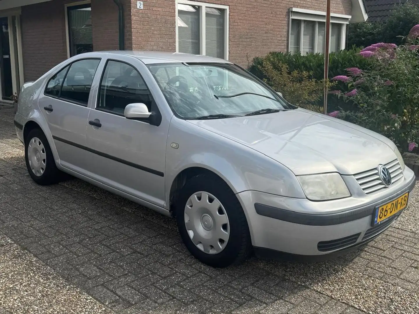 Volkswagen Bora Bora 2.0 Trendline Argent - 1