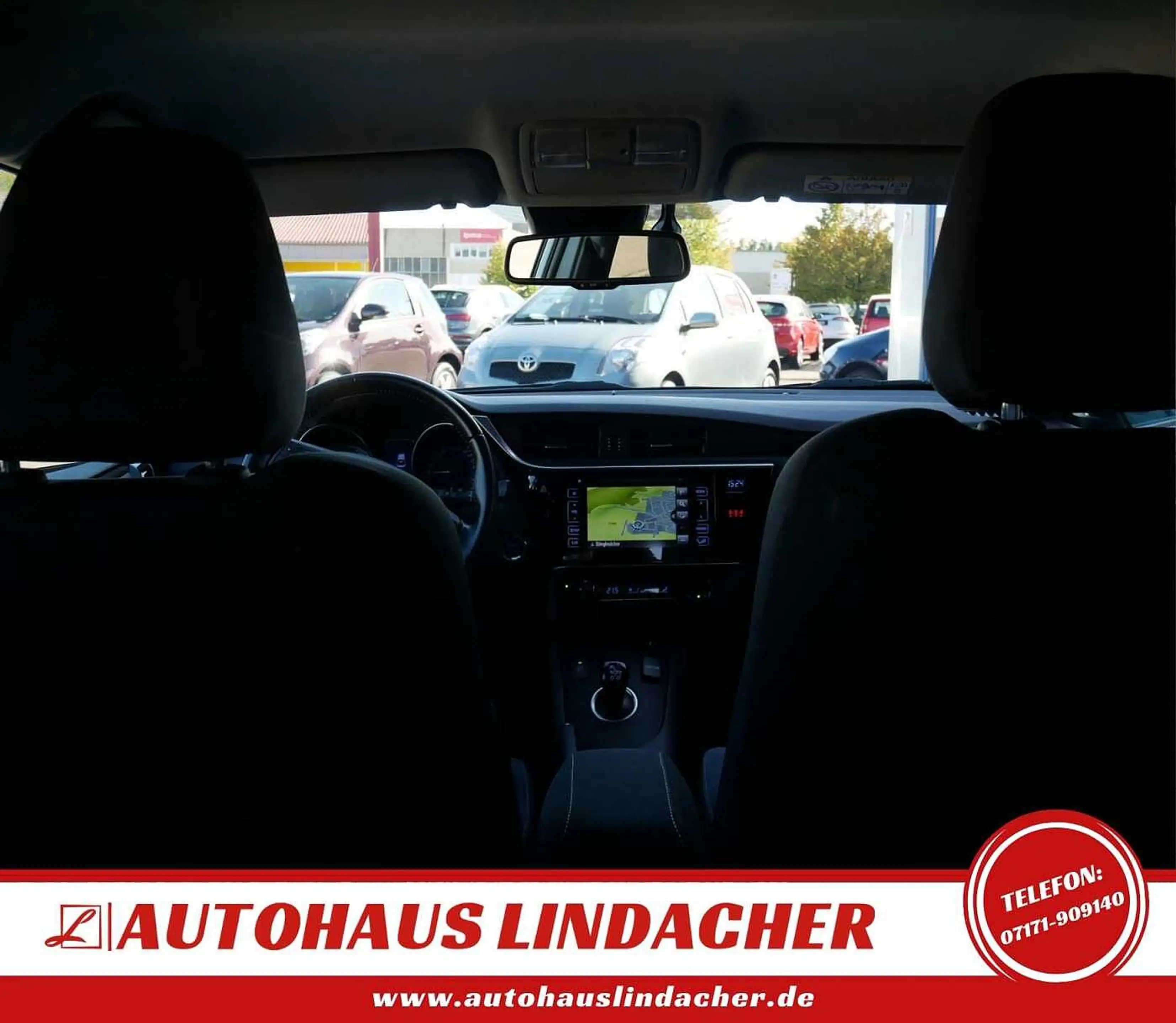 Toyota Auris Hybrid 1.8 VVT-i Team Deutschland I Navi — photo 15