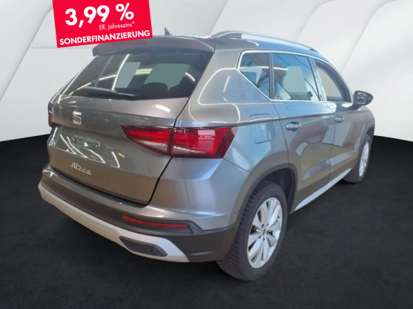 SEAT Ateca Xperience 1.5 TSI DSG LED NAVI RFK AHK Grau - 2