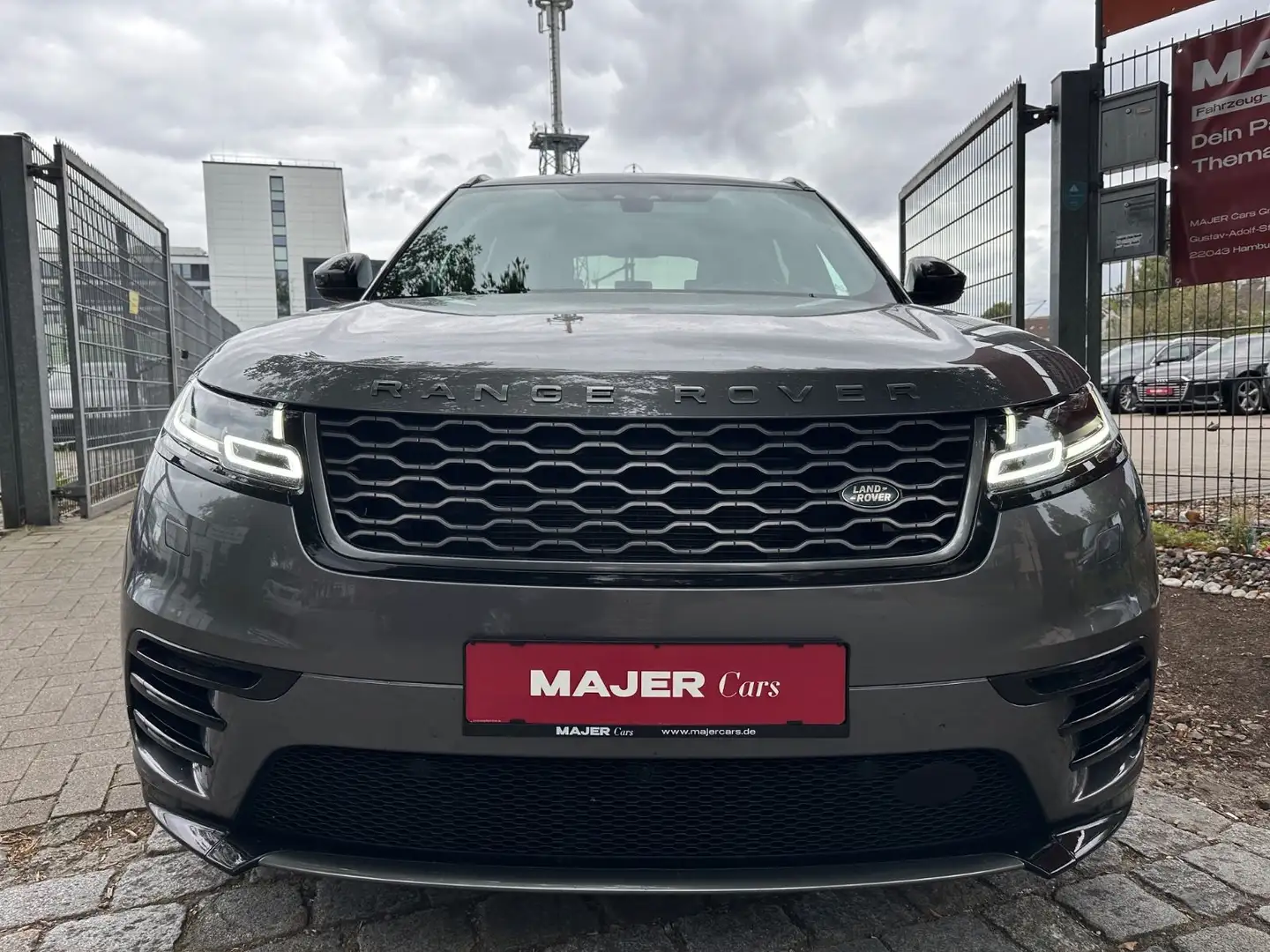 Land Rover Range Rover Velar R-Dynamic*PANO*MEMEORY*HEADUP Grau - 2