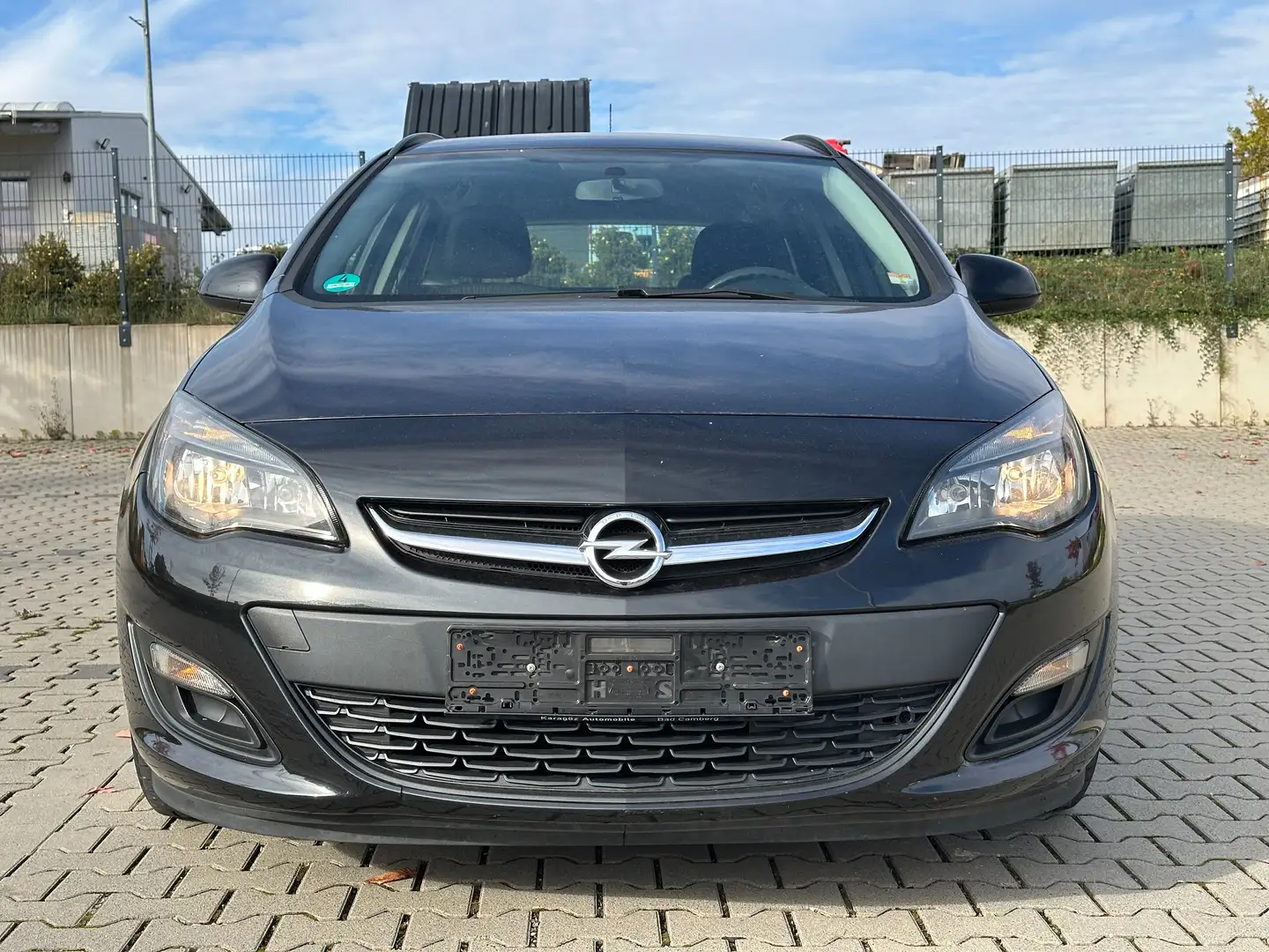 Opel Astra 1.6 Selection Klima Schwarz - 2