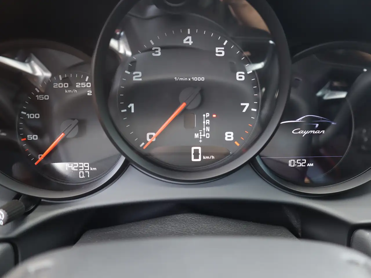 Porsche 718 Cayman снимка Porsche 718 Cayman