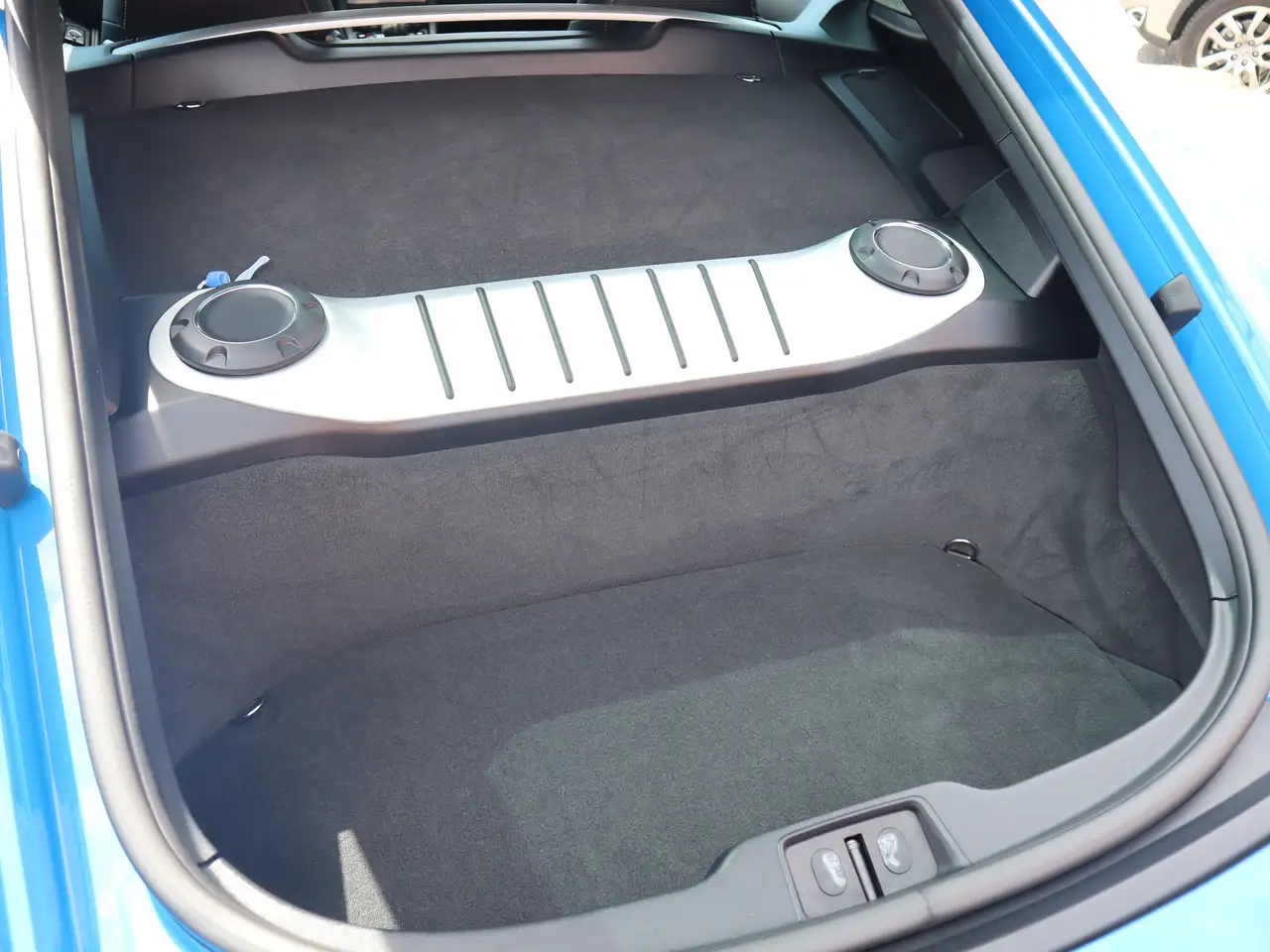 Porsche 718 Cayman снимка Porsche 718 Cayman