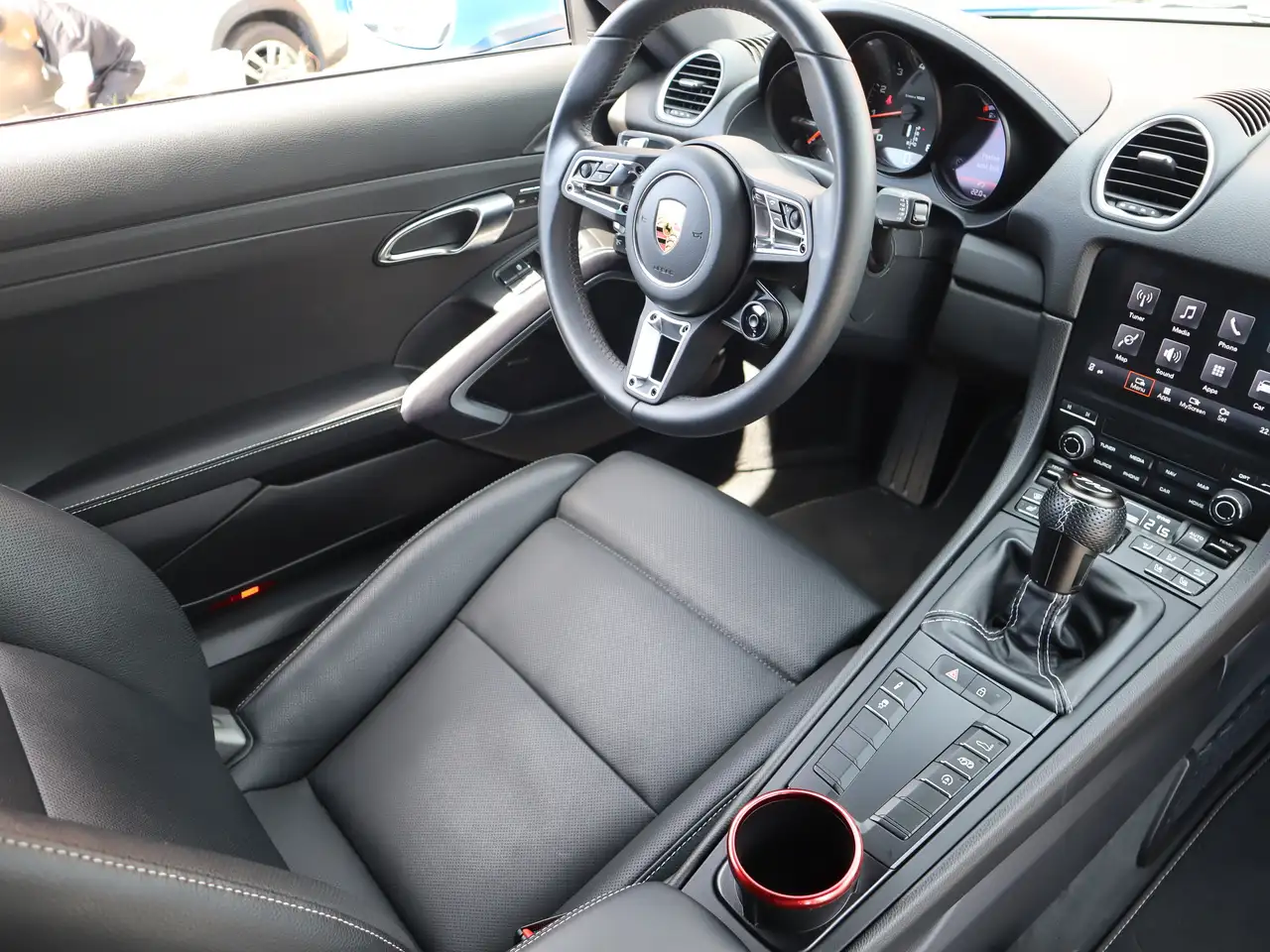 Porsche 718 Cayman снимка Porsche 718 Cayman