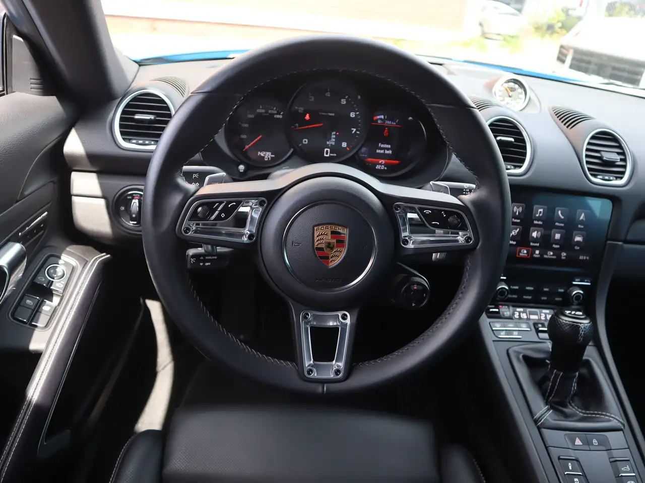 Porsche 718 Cayman снимка Porsche 718 Cayman