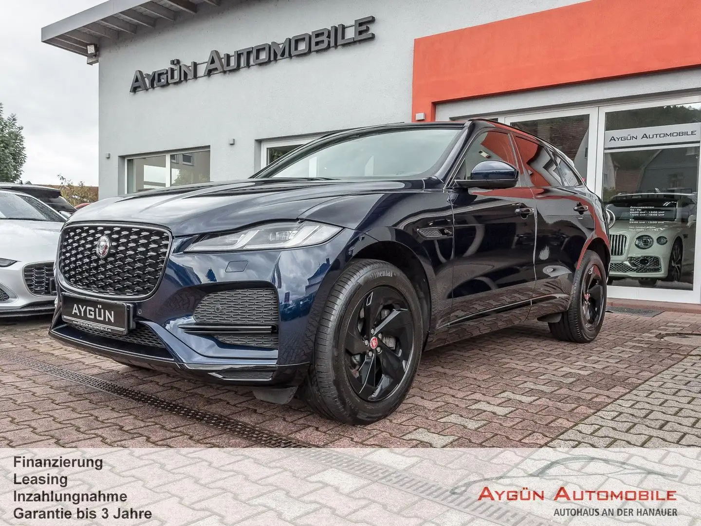 Jaguar F-Pace F-PACE P400e AWD S*Panorama*Keyless*Black-Pack* Bleu - 1