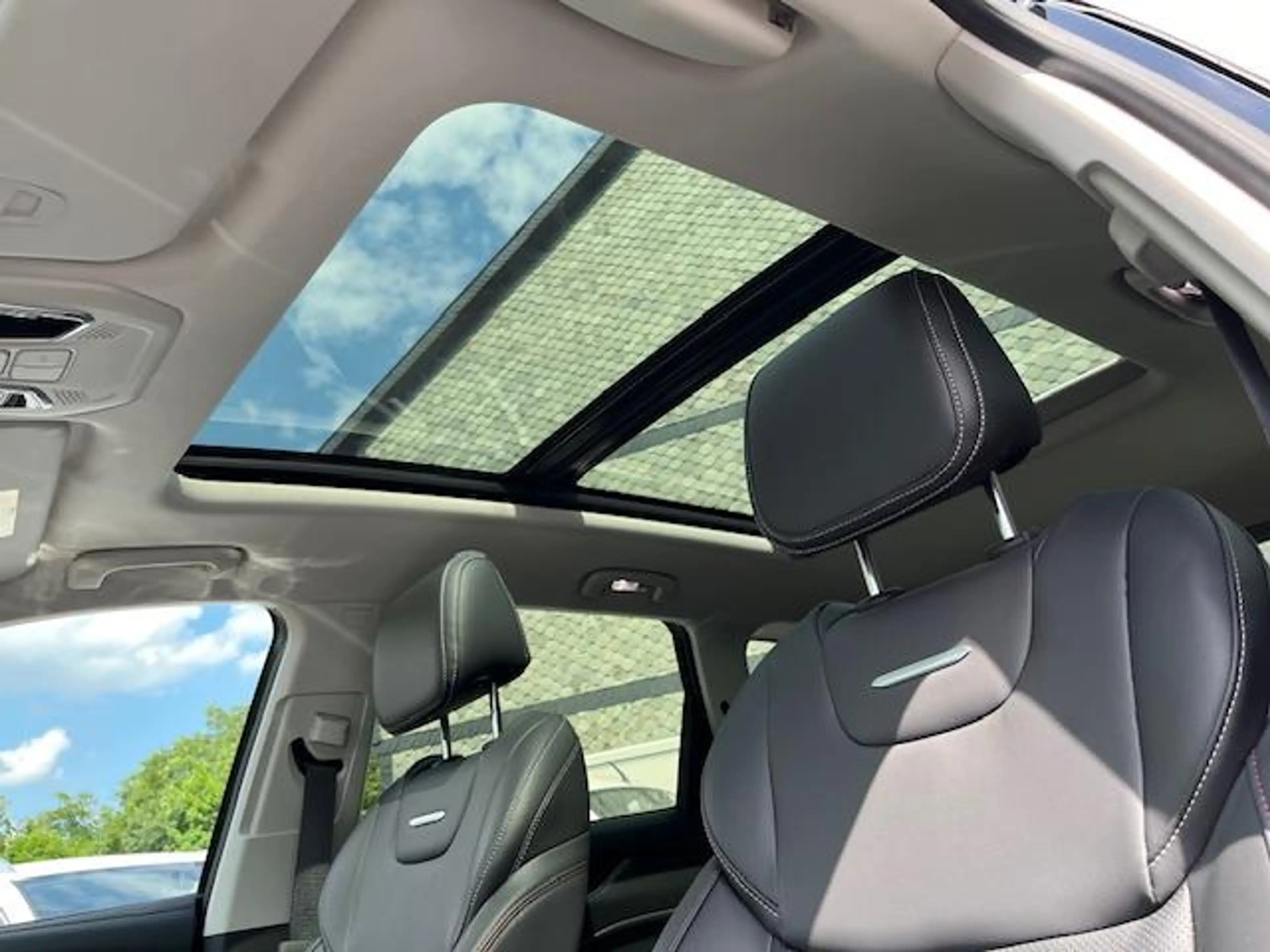 Maxus EUNIQ 6 LIMITED+ASSISTENTEN+LEDER+PANORAMA+360°+ — photo 12