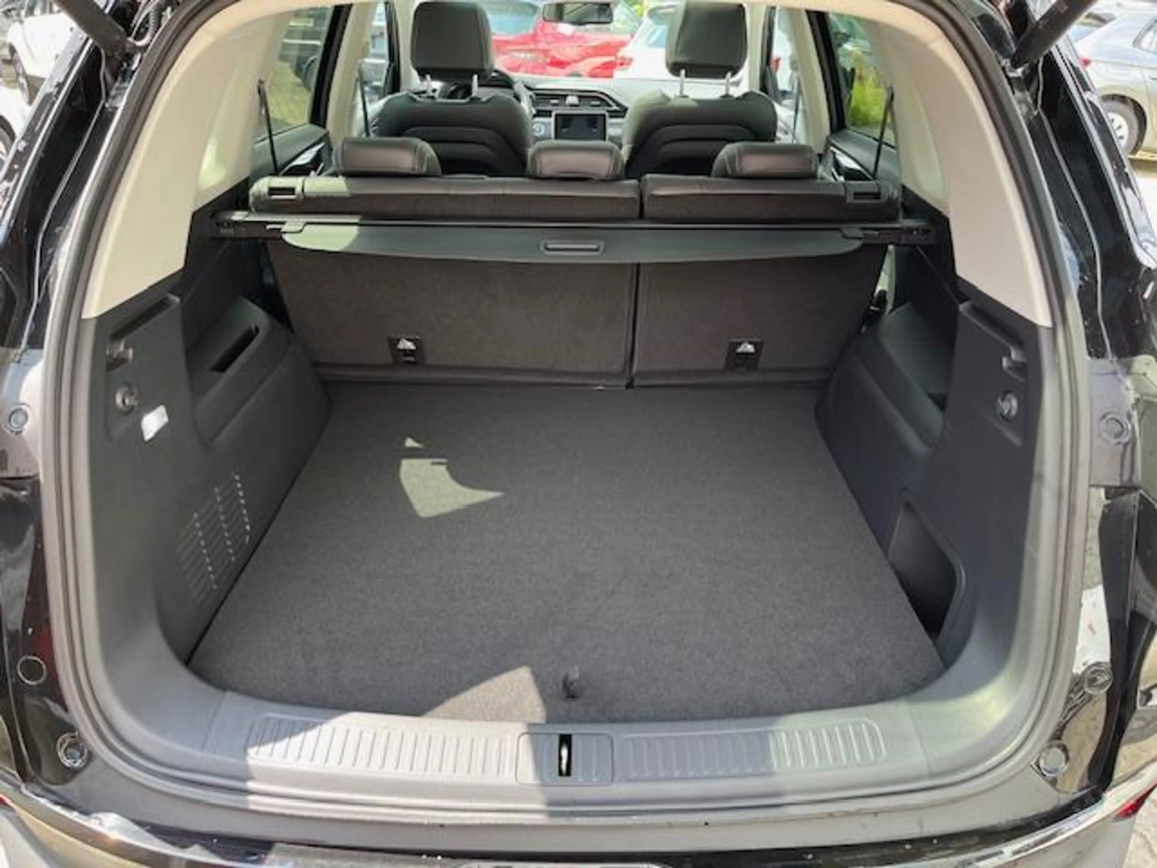 Maxus EUNIQ 6 LIMITED+ASSISTENTEN+LEDER+PANORAMA+360°+ — photo 8