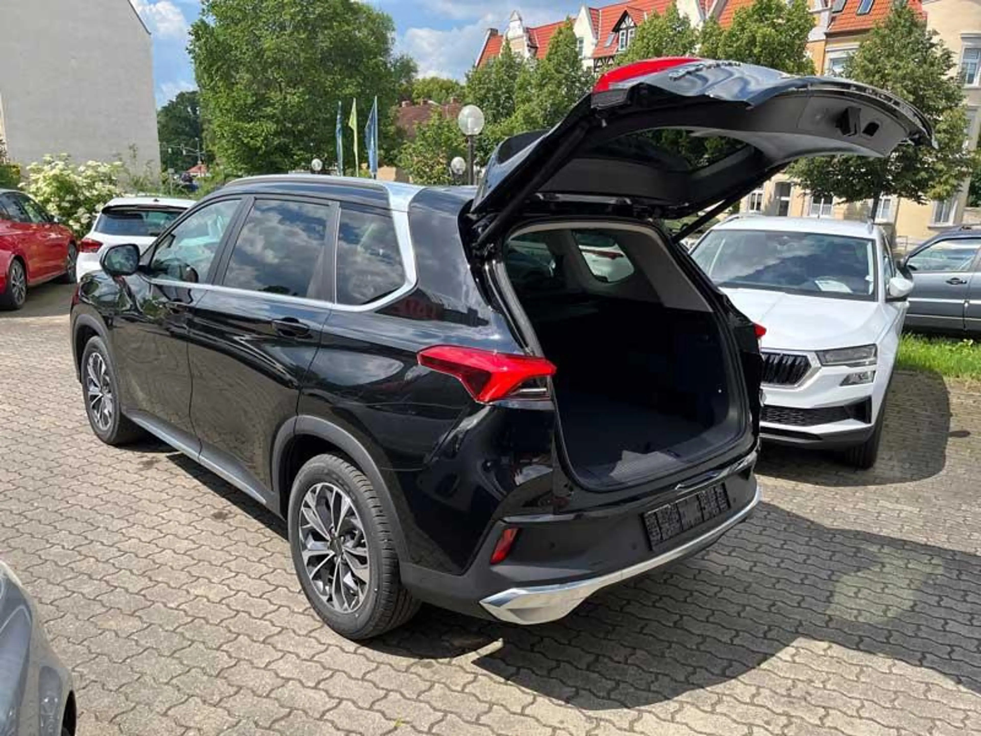 Maxus EUNIQ 6 LIMITED+ASSISTENTEN+LEDER+PANORAMA+360°+ — photo 7