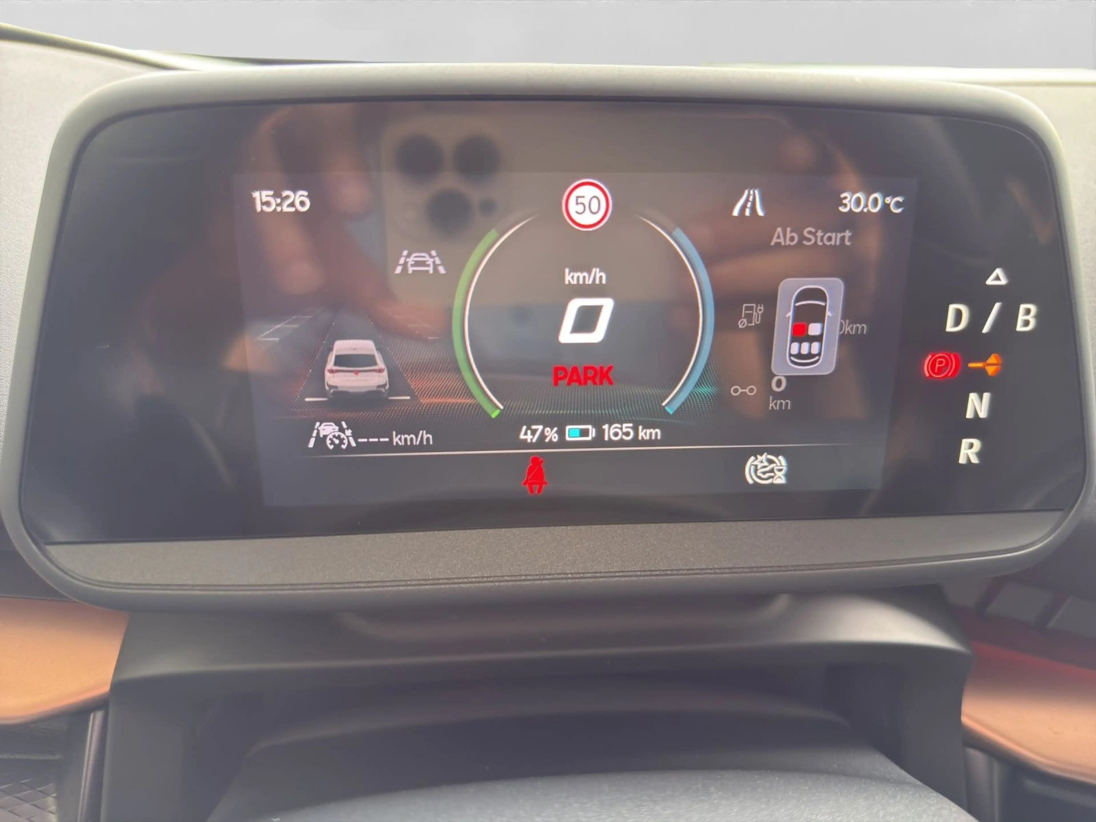 CUPRA Tavascan NAVI SHZ PARKLENK LM19 GJR — photo 10