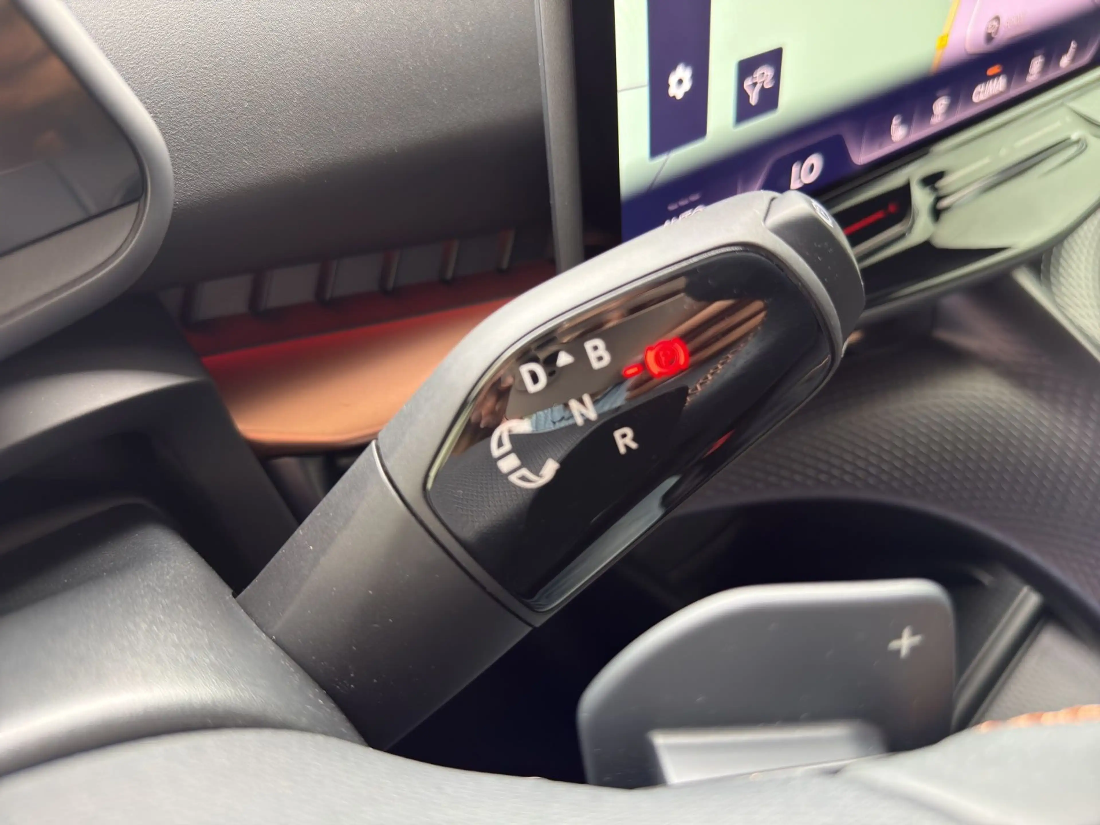 CUPRA Tavascan NAVI SHZ PARKLENK LM19 GJR — photo 11