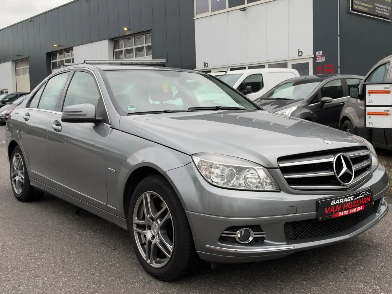 Mercedes-Benz C 180
