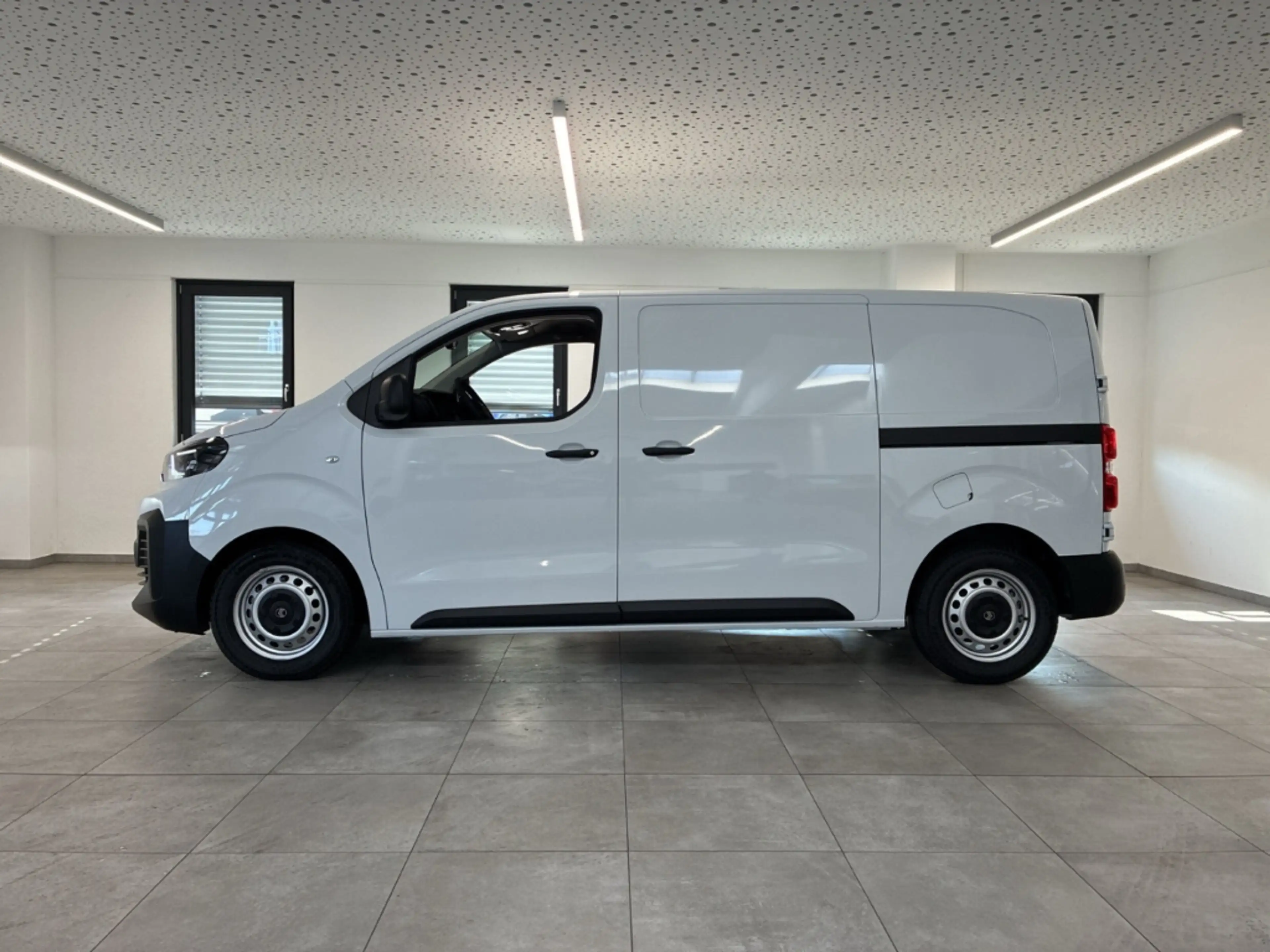 Citroen Jumpy Kasten 2.2 D150 M (L2) AT8 LED 2xSchiebetür — photo 2