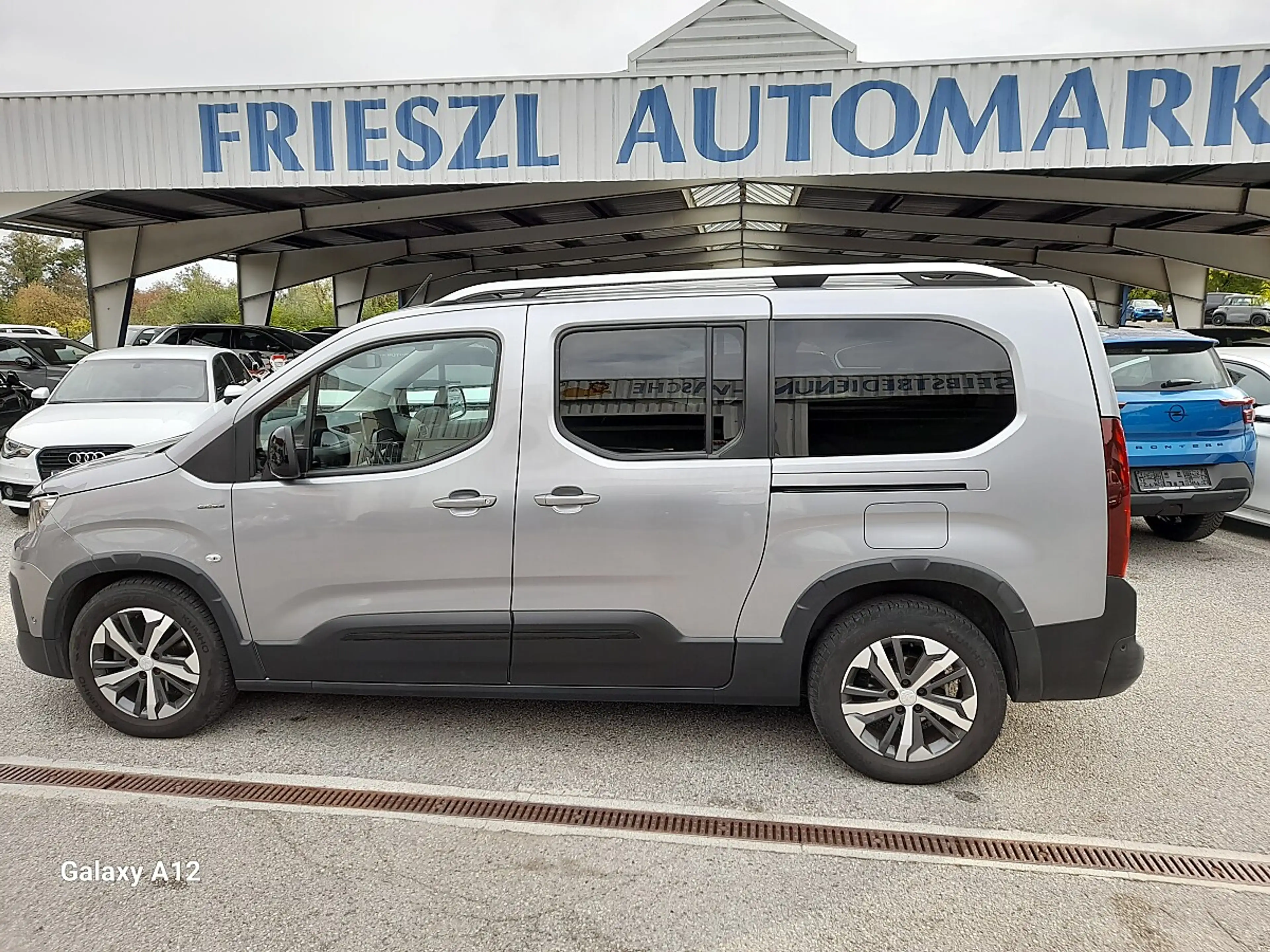 Peugeot Rifter 1.5 BlueHDi 130 FAP GT Line Lang S&S 7-sitz — photo 4