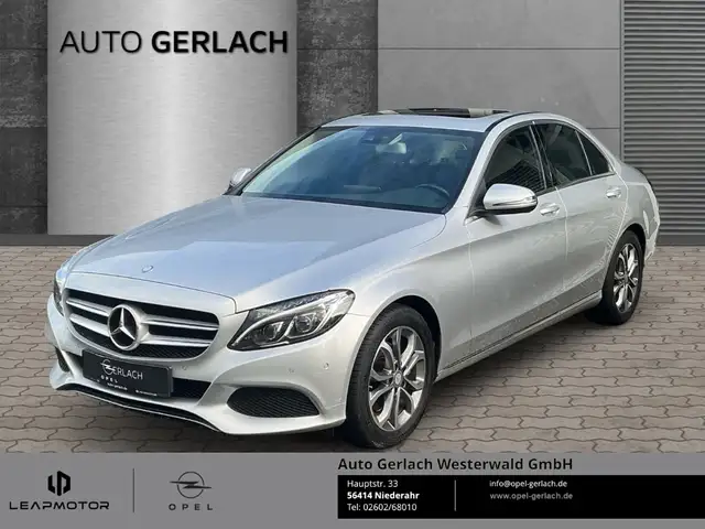 Mercedes-Benz 200