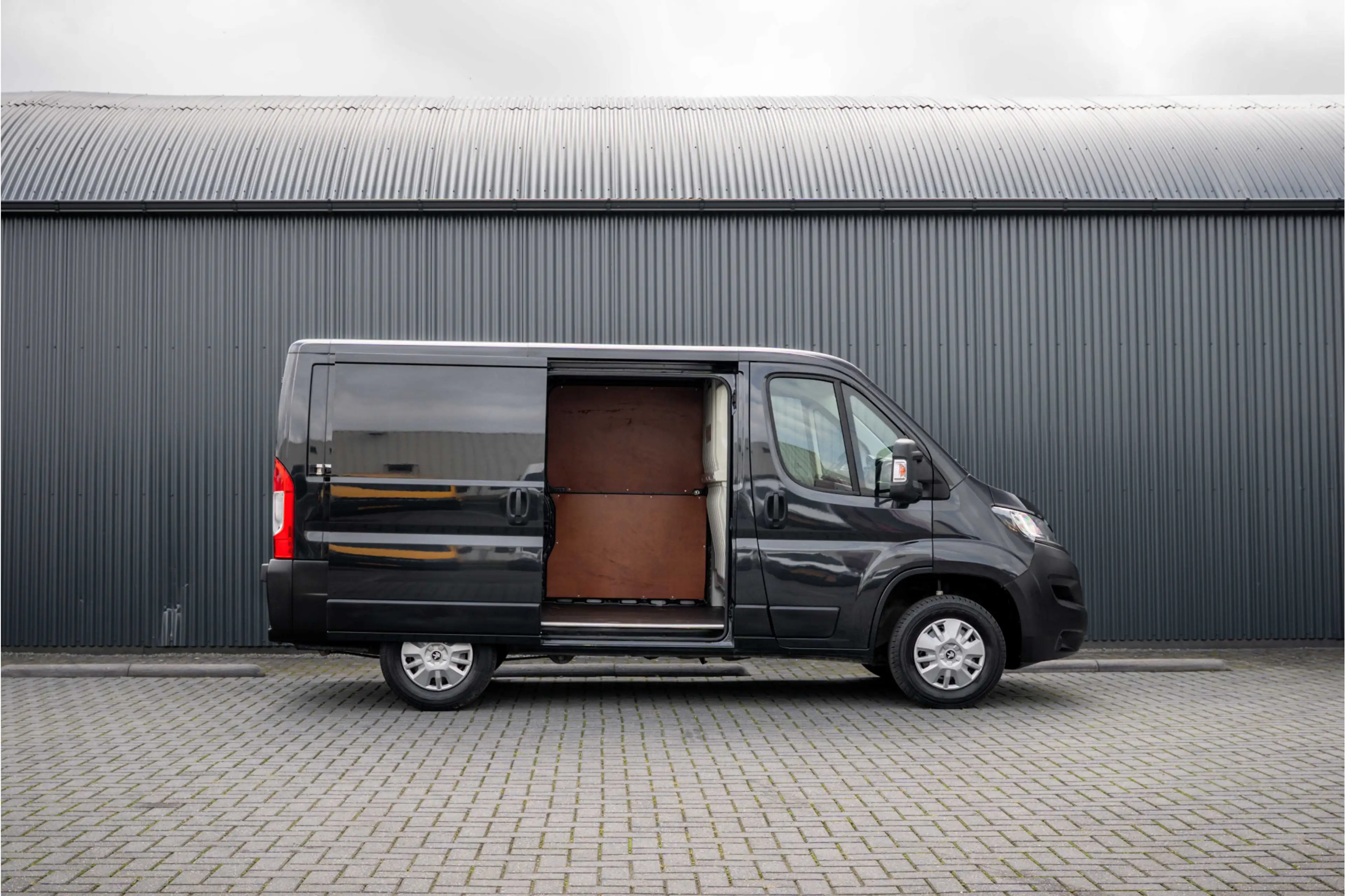 Peugeot Boxer 2.2 BlueHDi 120 L1H1 | 120 PK | 3-Zits | Cruise | — photo 7