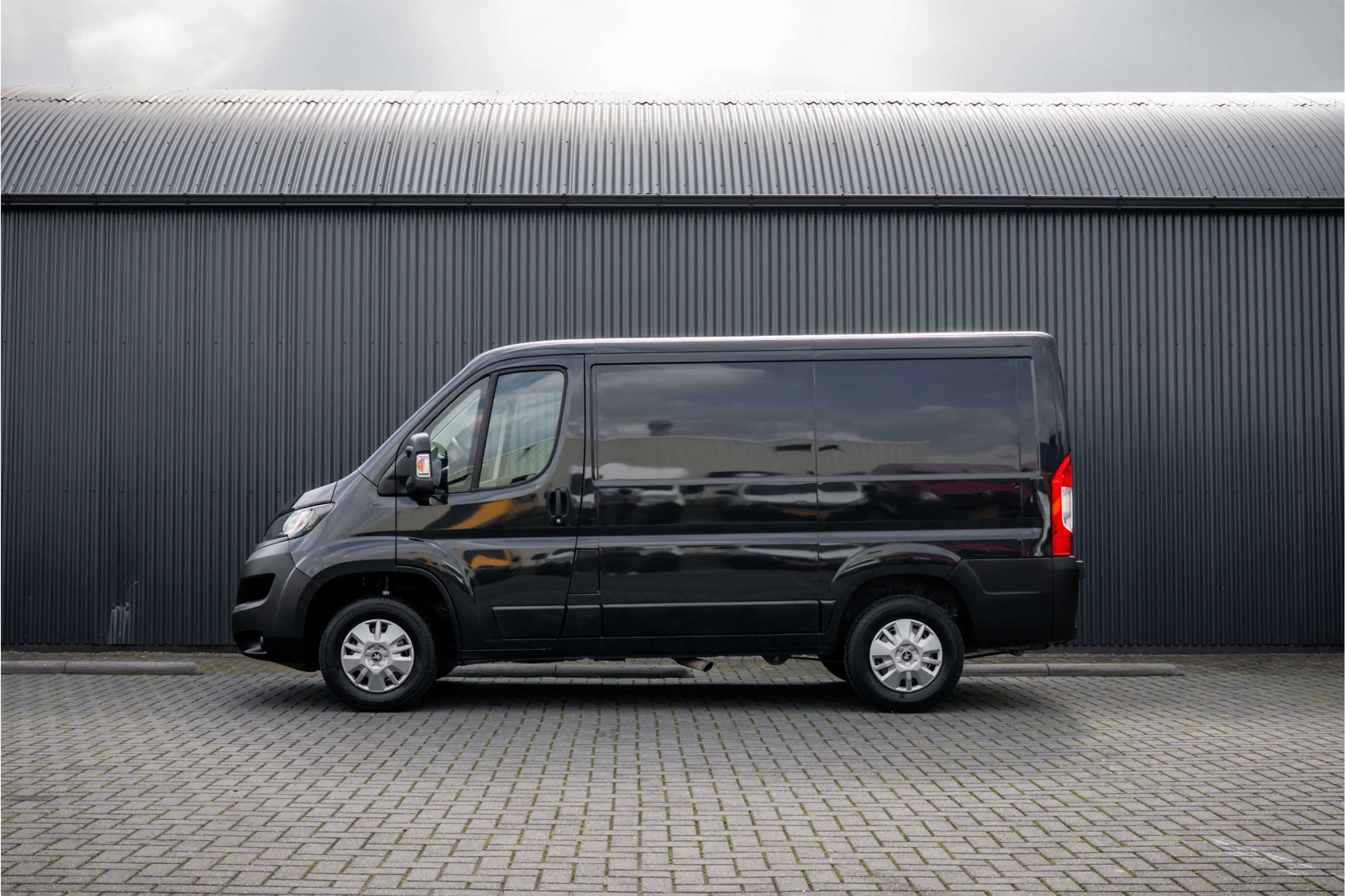 Peugeot Boxer 2.2 BlueHDi 120 L1H1 | 120 PK | 3-Zits | Cruise | — photo 5
