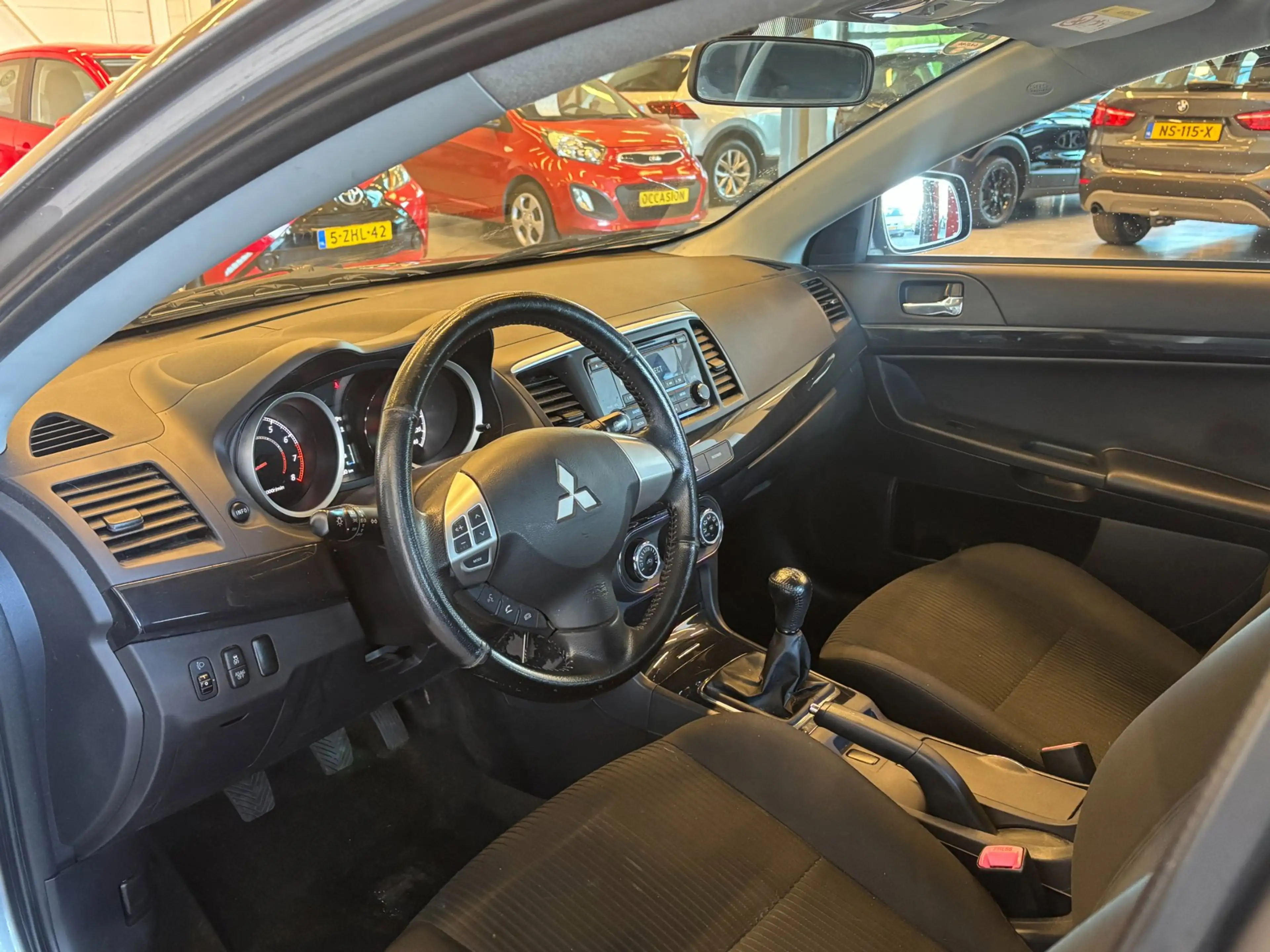 Mitsubishi Lancer Sportback 1.6 Limited Edition | 103.680 KM | PDC | — photo 14
