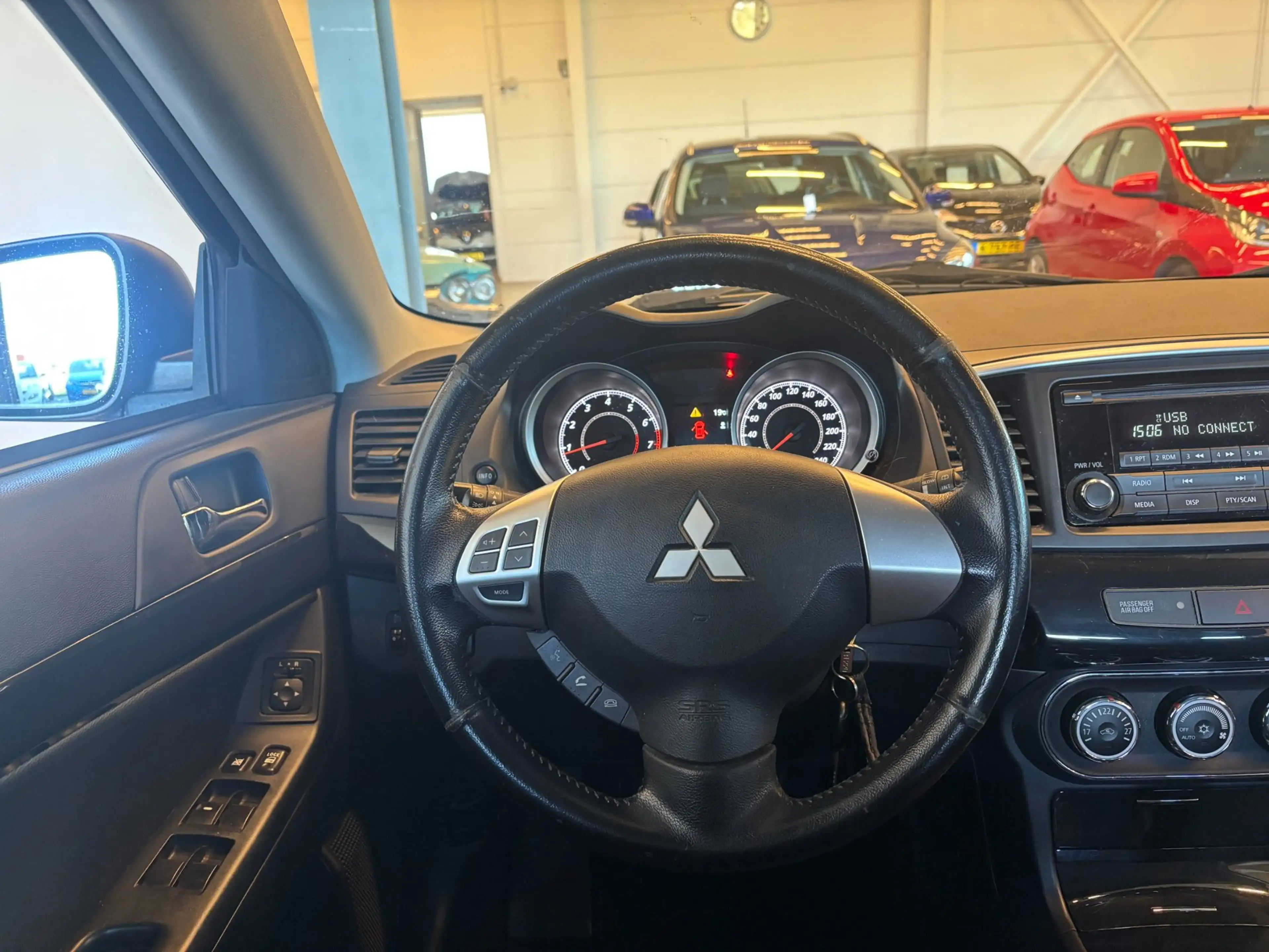 Mitsubishi Lancer Sportback 1.6 Limited Edition | 103.680 KM | PDC | — photo 21