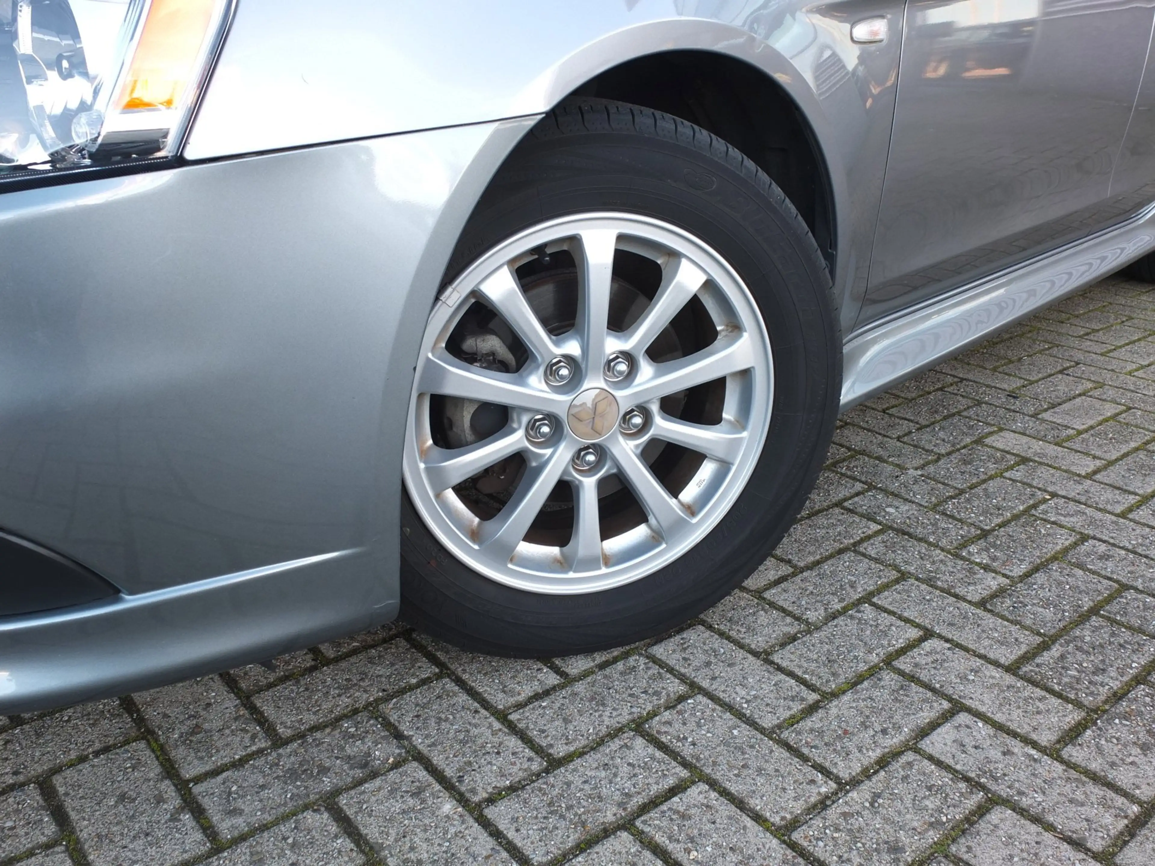 Mitsubishi Lancer Sportback 1.6 Limited Edition | 103.680 KM | PDC | — photo 10