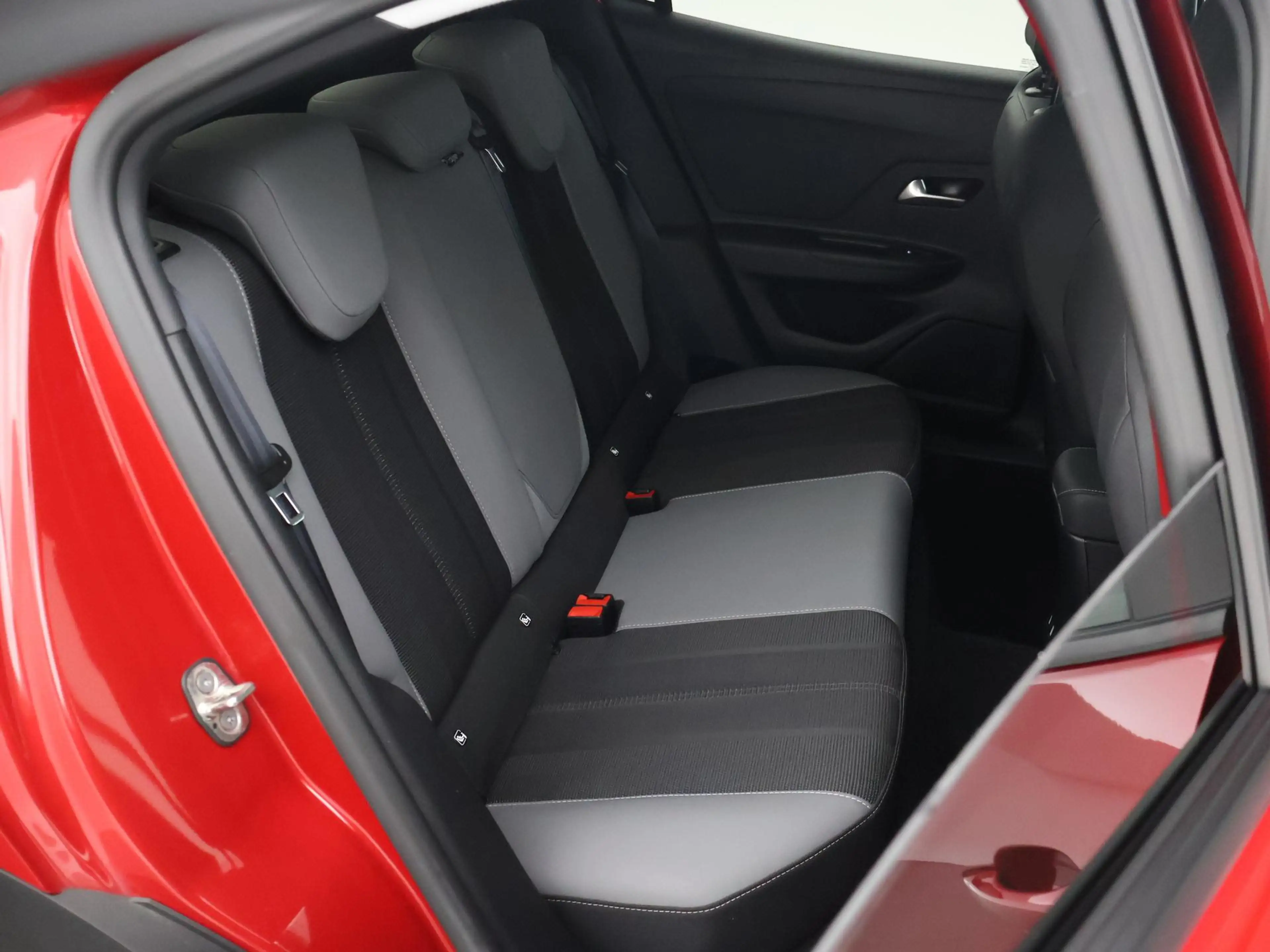Opel Mokka-E Electric LEVEL 3 50 kWh 100 % SOH! + CARPLAY | DAB — photo 9