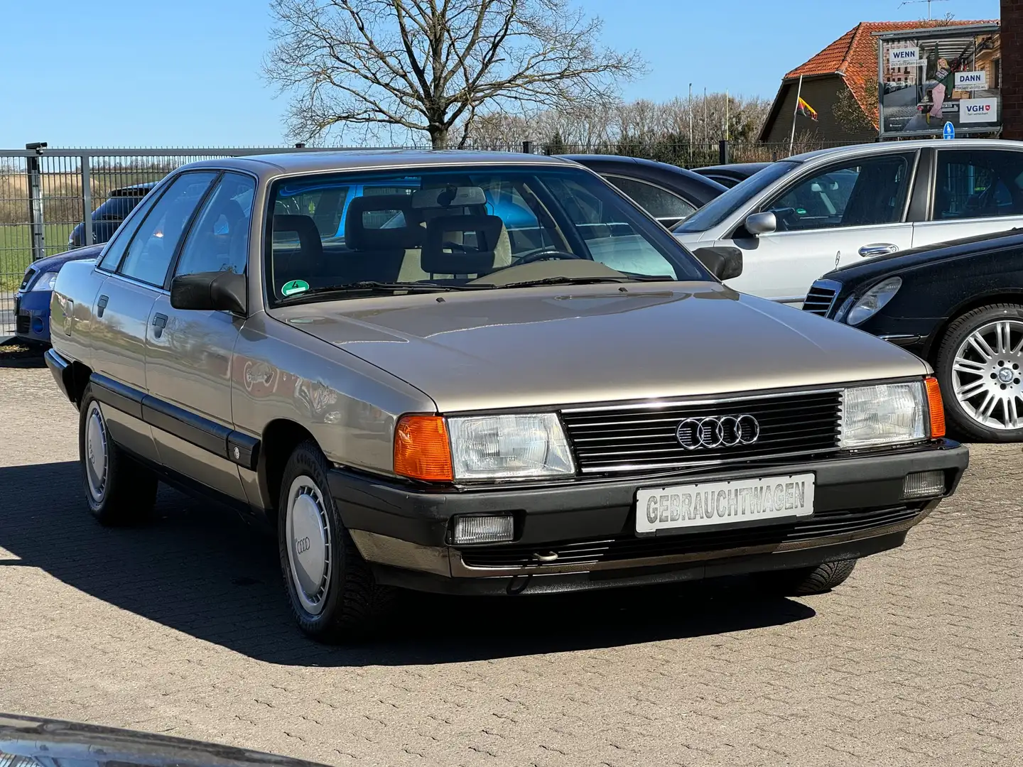 Audi 100 2.0 E Typ 44 5-Zylinder 1.Hand Klimaautomatik Beige - 2