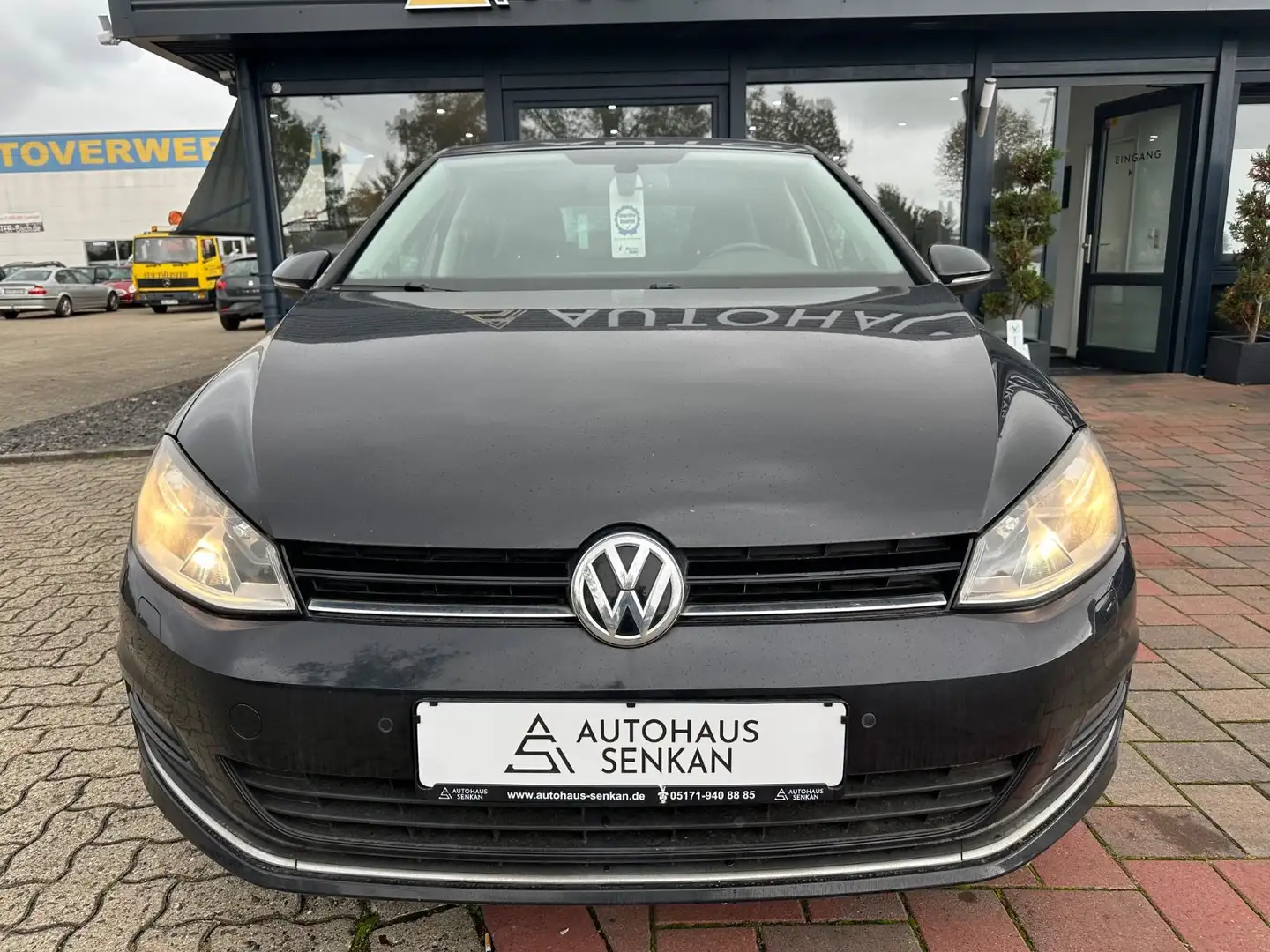 Volkswagen Golf VII 1.4 TSI BMT Lim. Lounge*NAVI*SHZ*MFL* Schwarz - 2