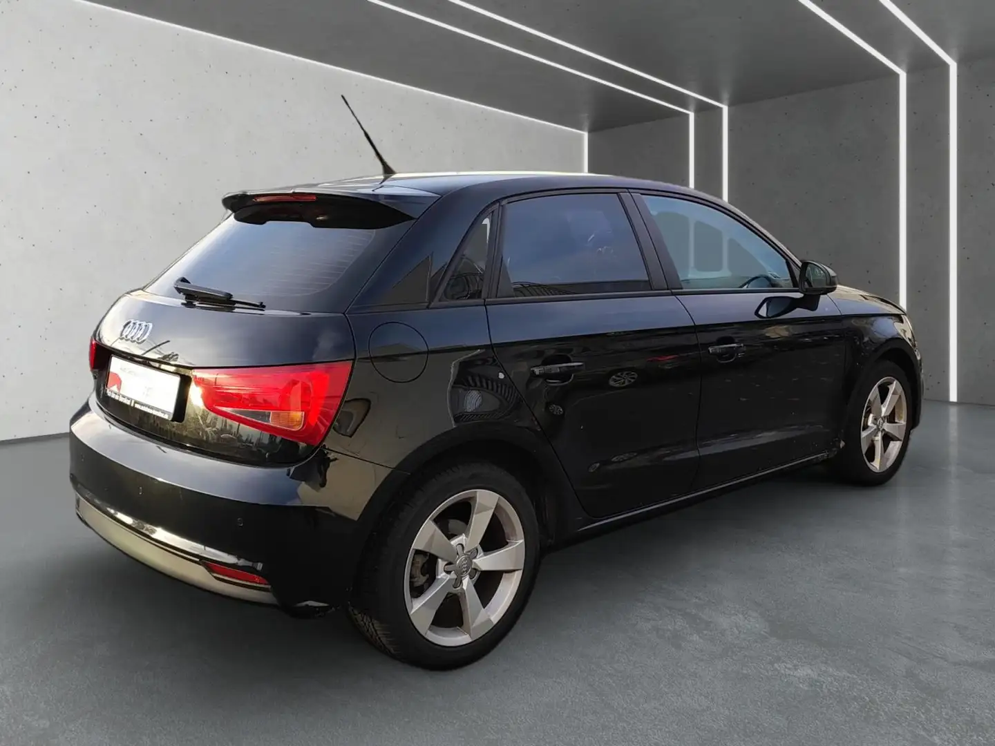 Audi A1 1.0 TFSI Ultra S tronic *PDC*SHZ* Noir - 2