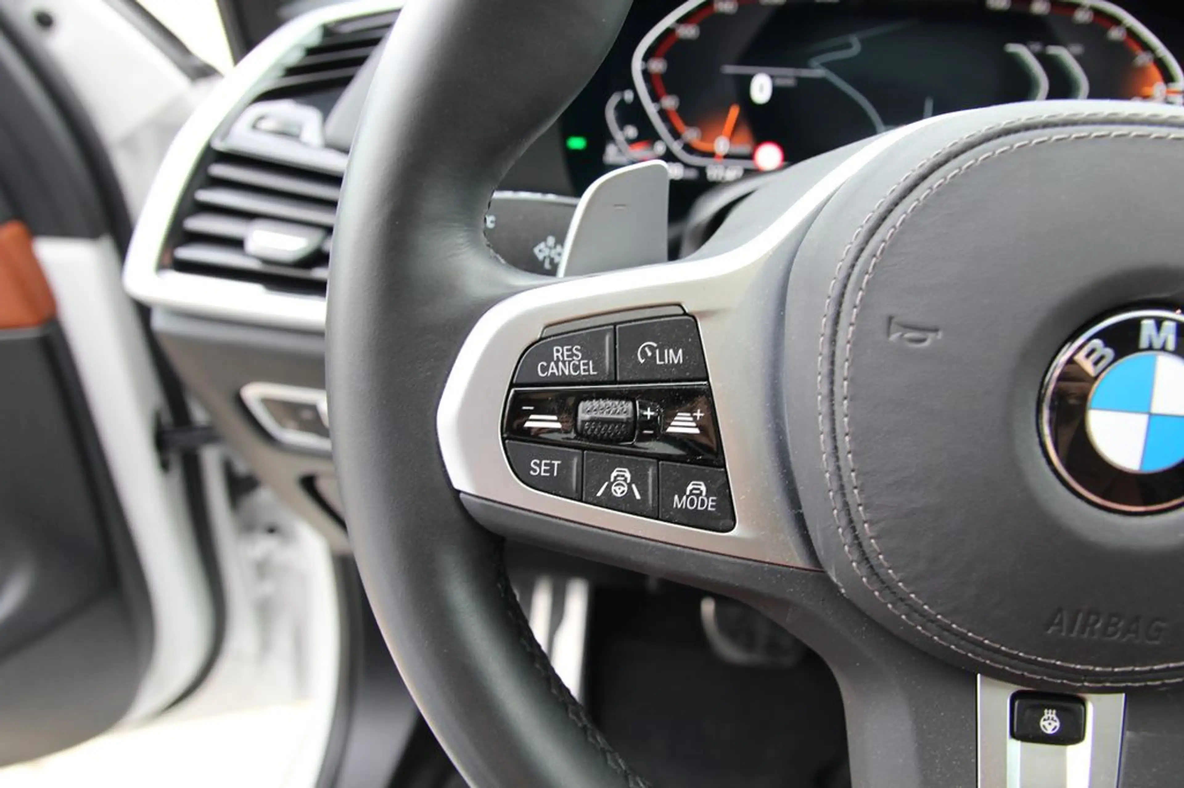 BMW X5 xDrive 40 d M Sport — photo 10