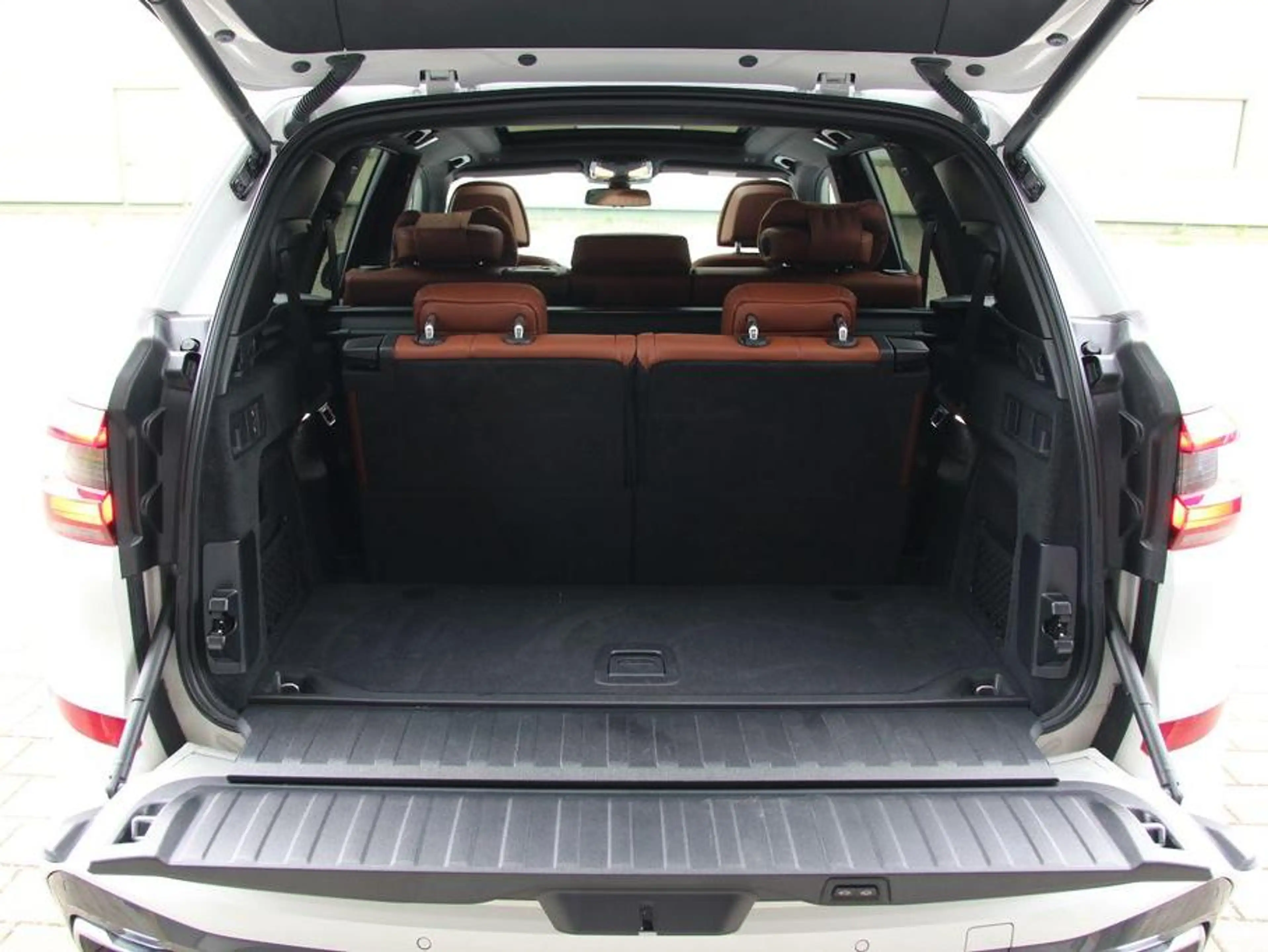 BMW X5 xDrive 40 d M Sport — photo 8